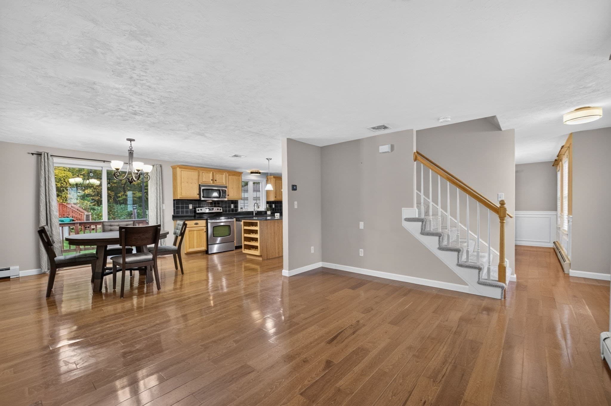 Single Family Residence at 45 Metacomet Ave, Taunton MA 02718, Taunton, photo 6 of 42