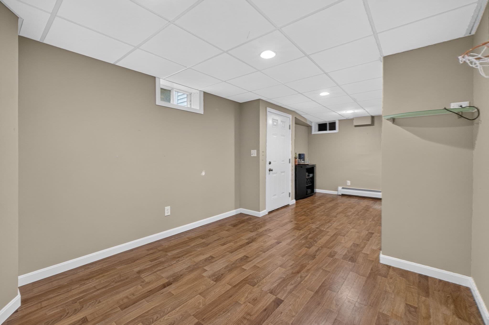 Single Family Residence at 45 Metacomet Ave, Taunton MA 02718, Taunton, photo 33 of 42