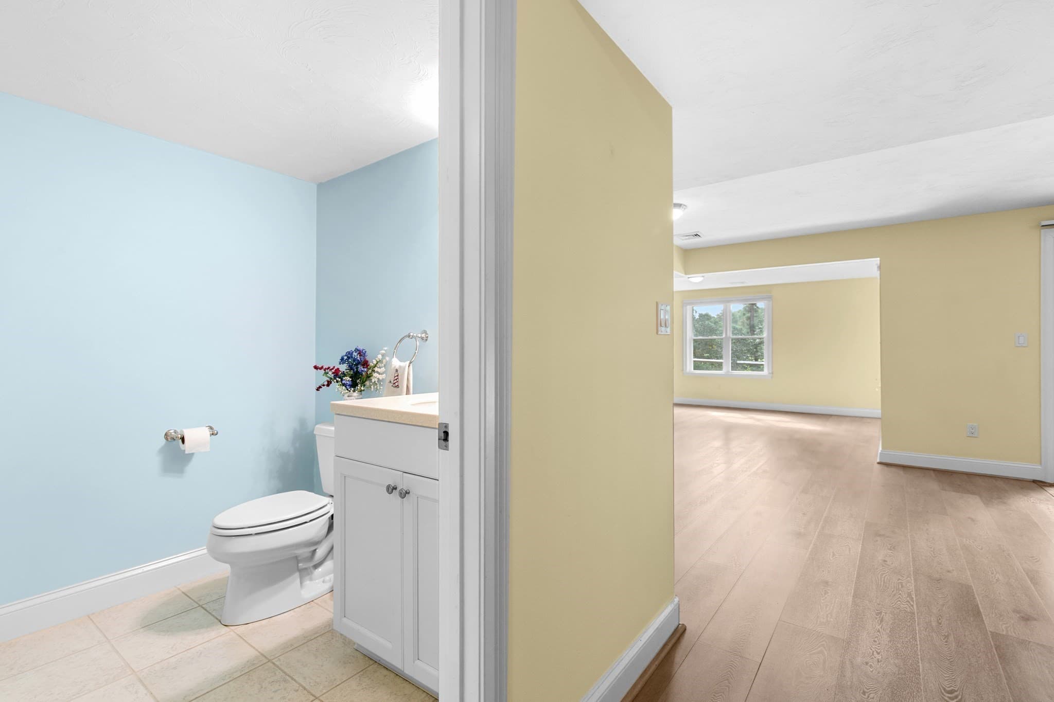 Condominium at 12 Kates Glen # 12, Plymouth MA 02360, photo 22 of 35