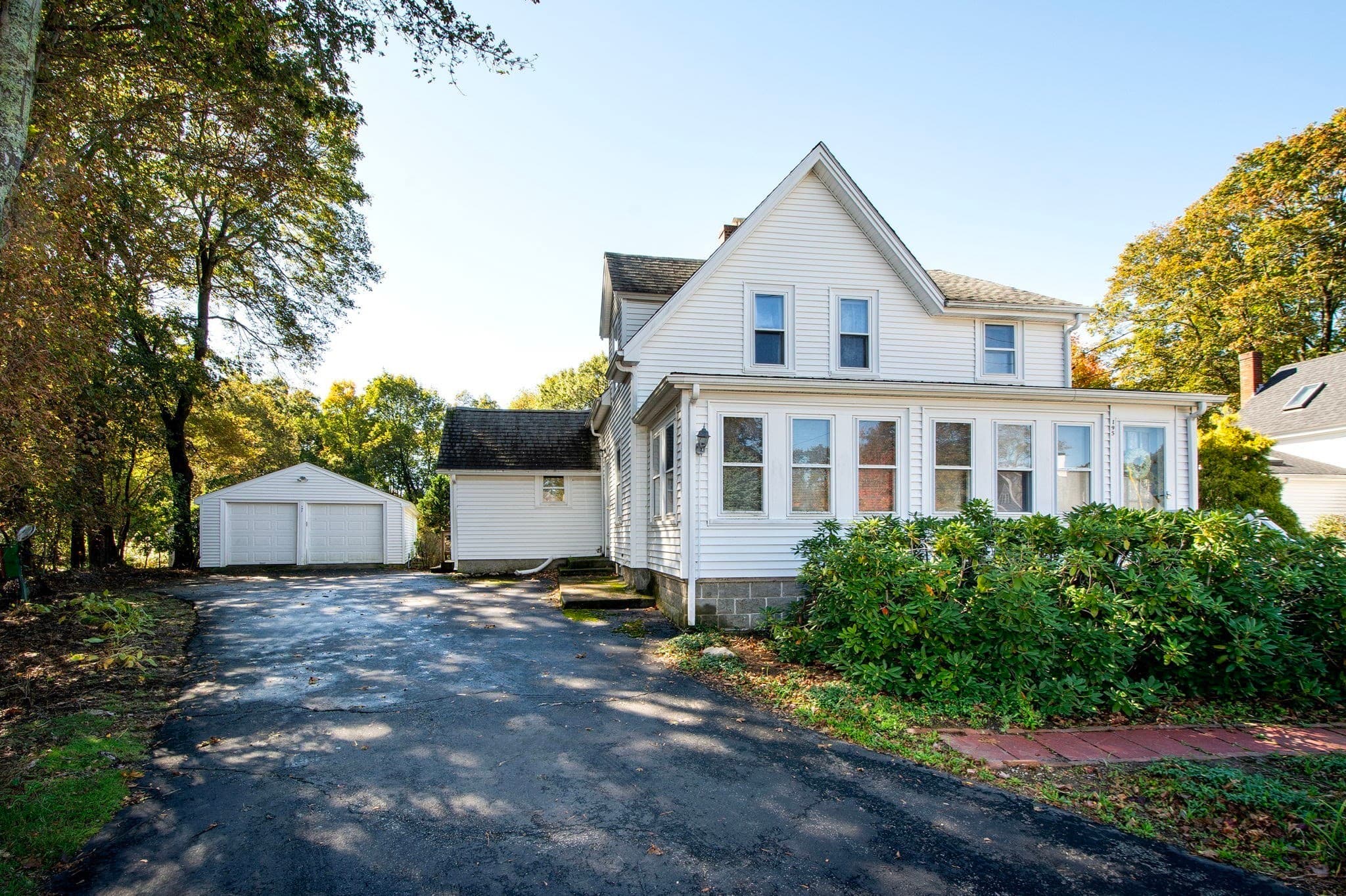 Multi Family at 195 Union St., Weymouth MA 02190, photo 3 of 35