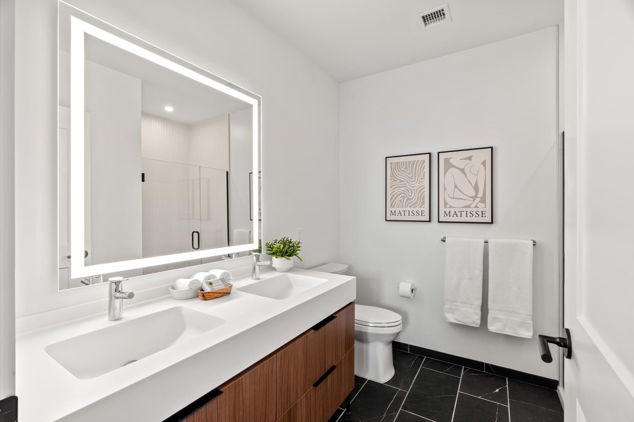 Condominium at 1515 Commonwealth Ave # 814, Boston MA 02135, photo 11 of 42