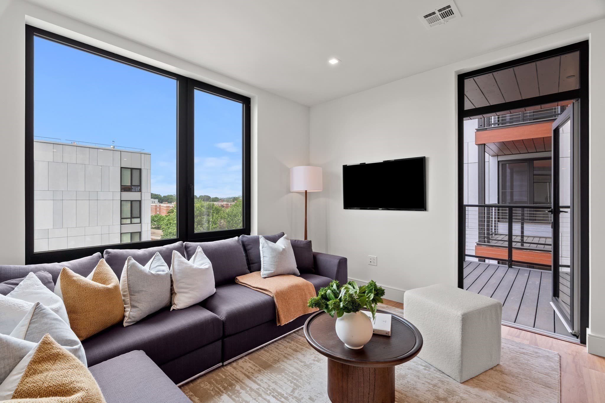 Condominium at 1515 Commonwealth Ave # 814, Boston MA 02135, photo 8 of 42
