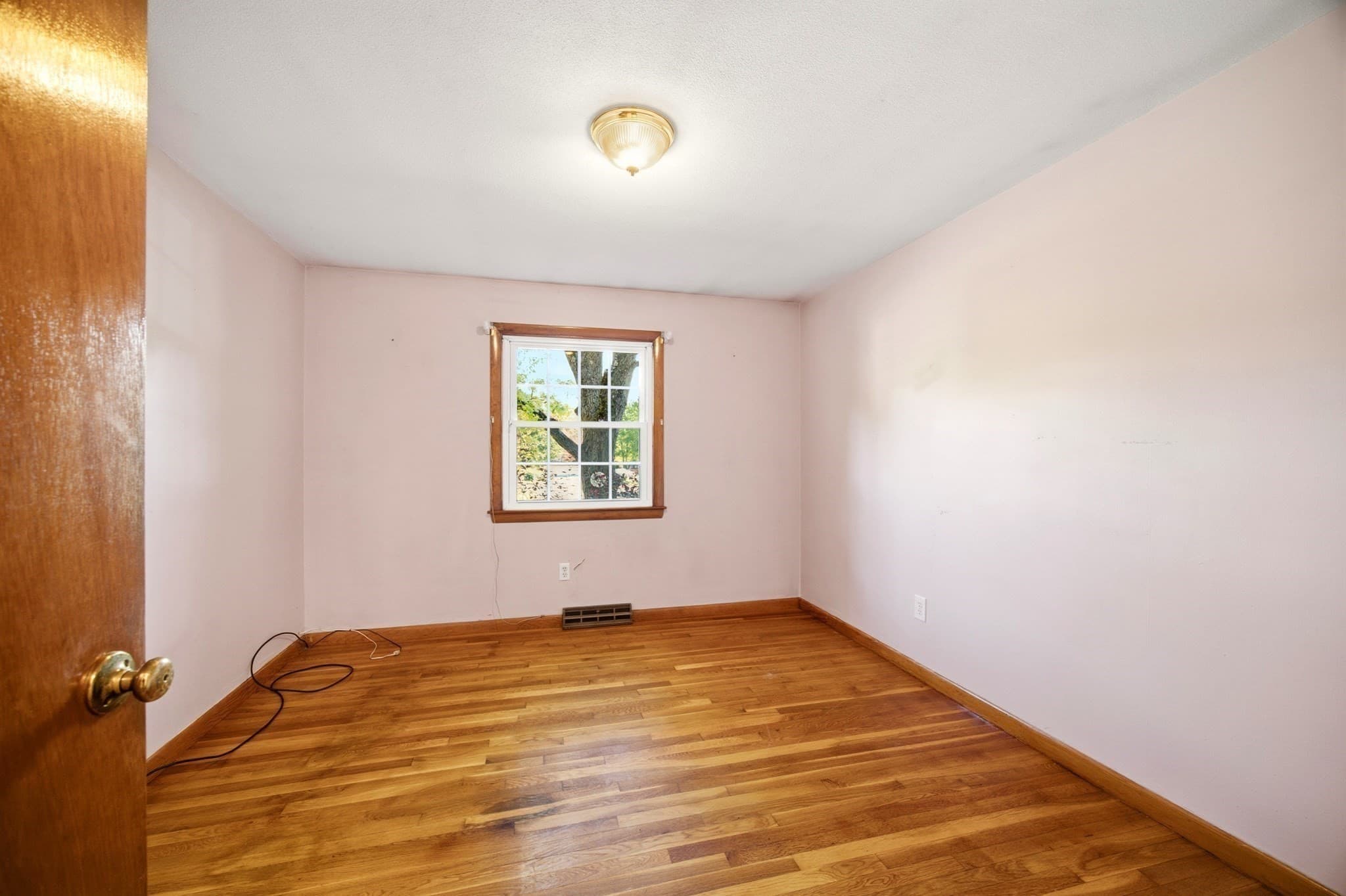 Single Family Residence at 20 Deerfield Dr, Northampton MA 01062, photo 23 of 42