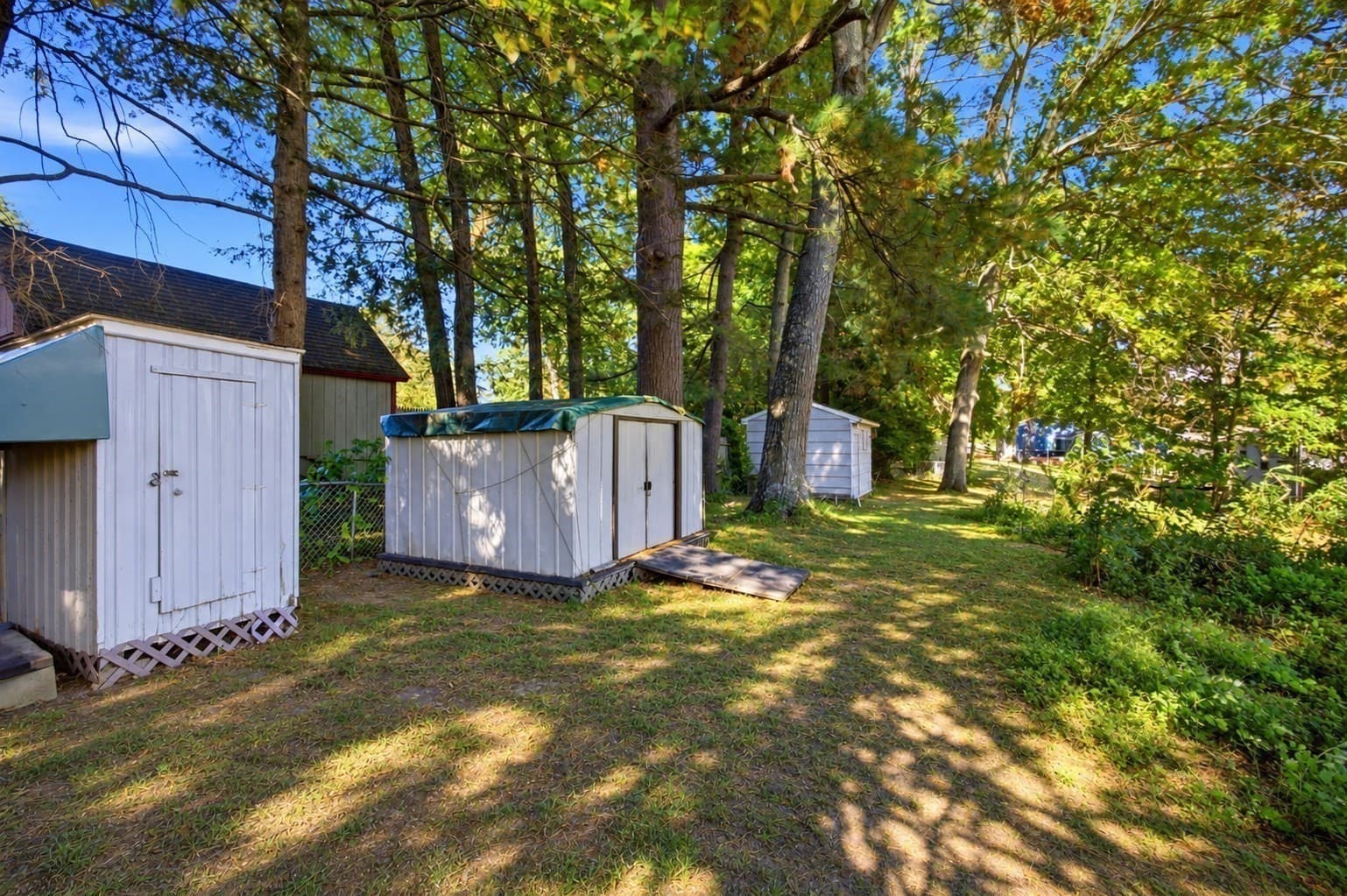 Single Family Residence at 20 Deerfield Dr, Northampton MA 01062, photo 7 of 42