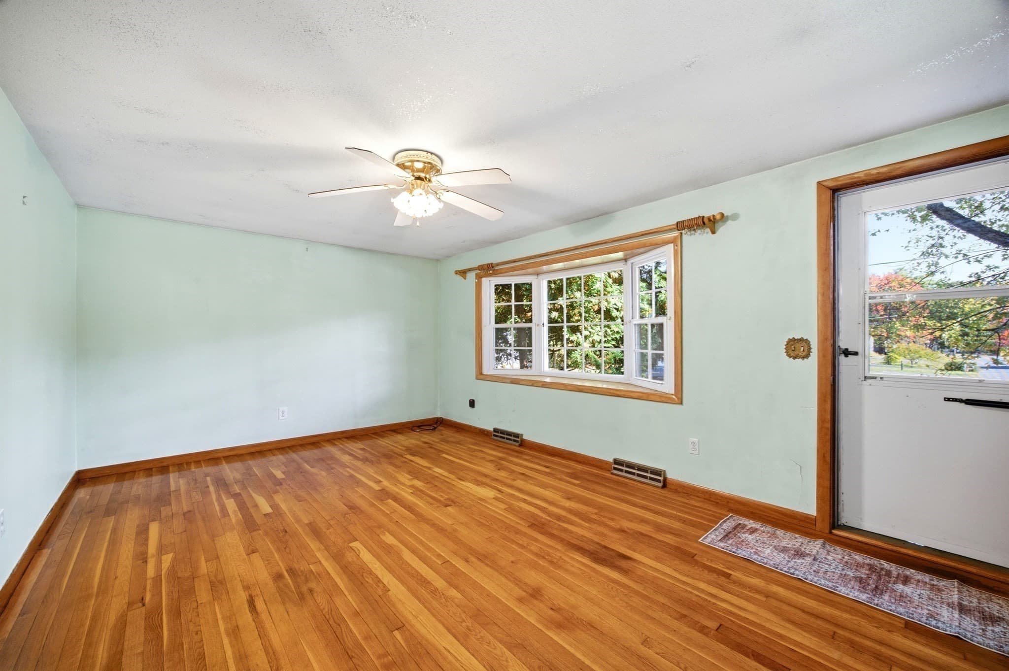 Single Family Residence at 20 Deerfield Dr, Northampton MA 01062, photo 10 of 42