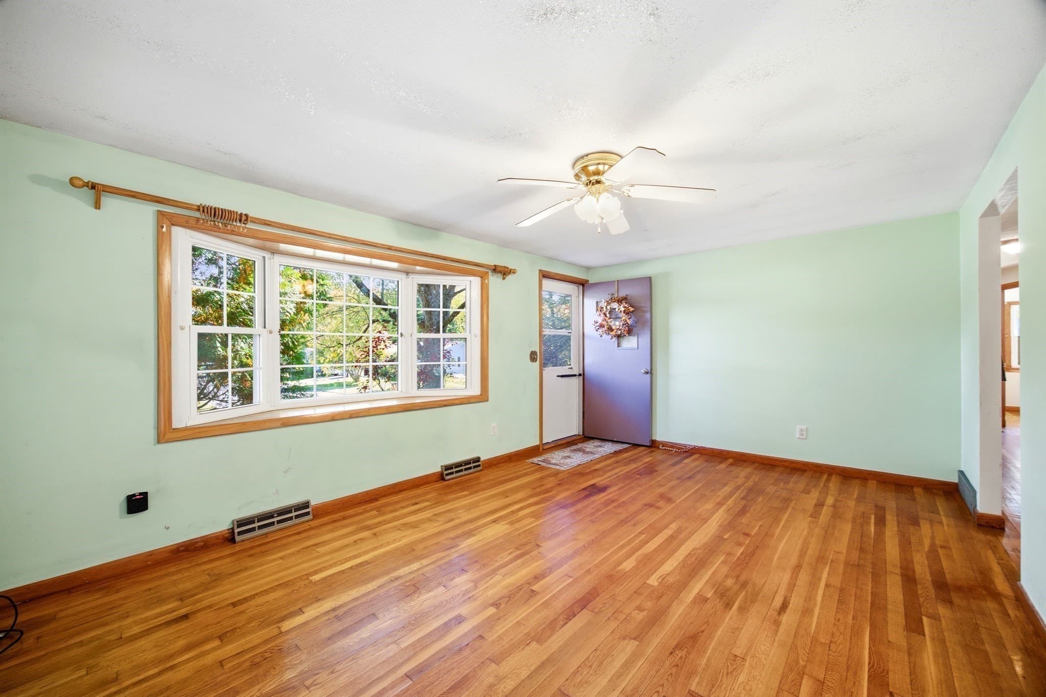 Single Family Residence at 20 Deerfield Dr, Northampton MA 01062, photo 14 of 42