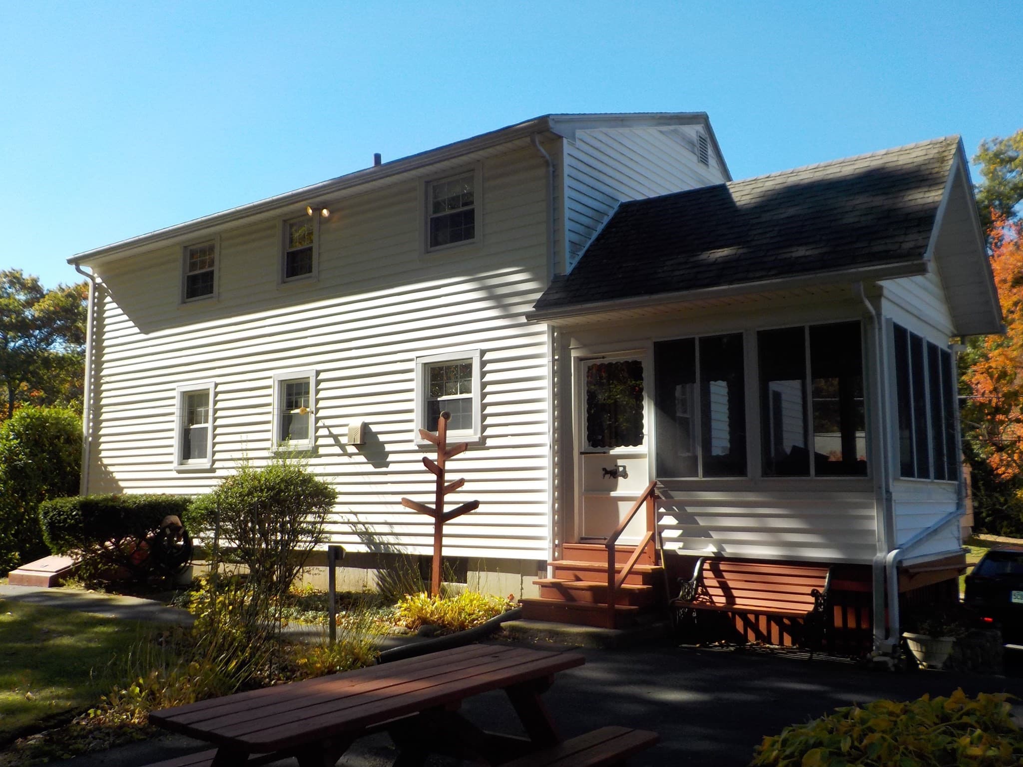 Single Family Residence at 25 Valleyview, Bellingham MA 02019, photo 3 of 18