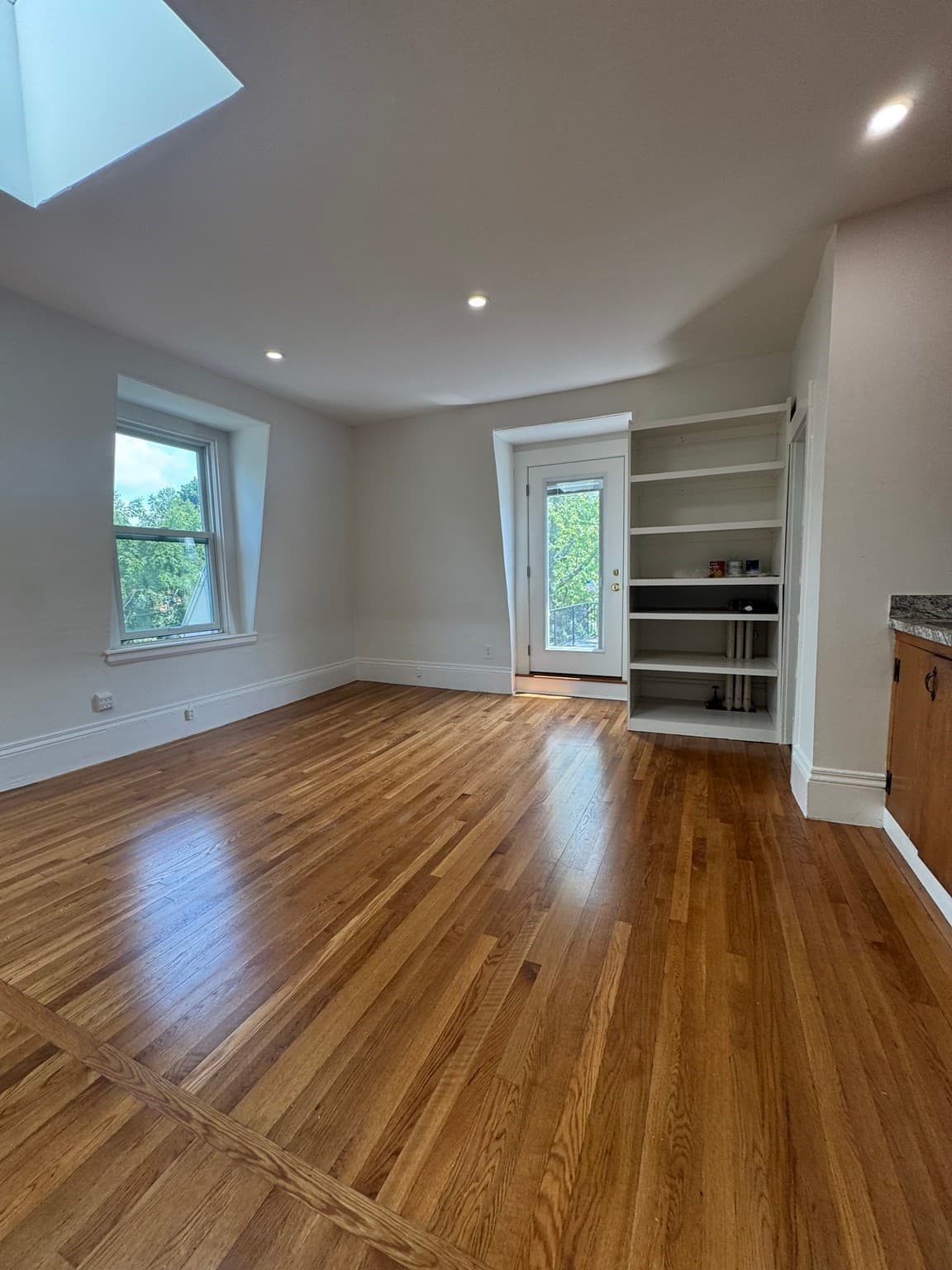 Condominium at 308 Brookline Street # 5C, Cambridge MA 02139, photo 4 of 18