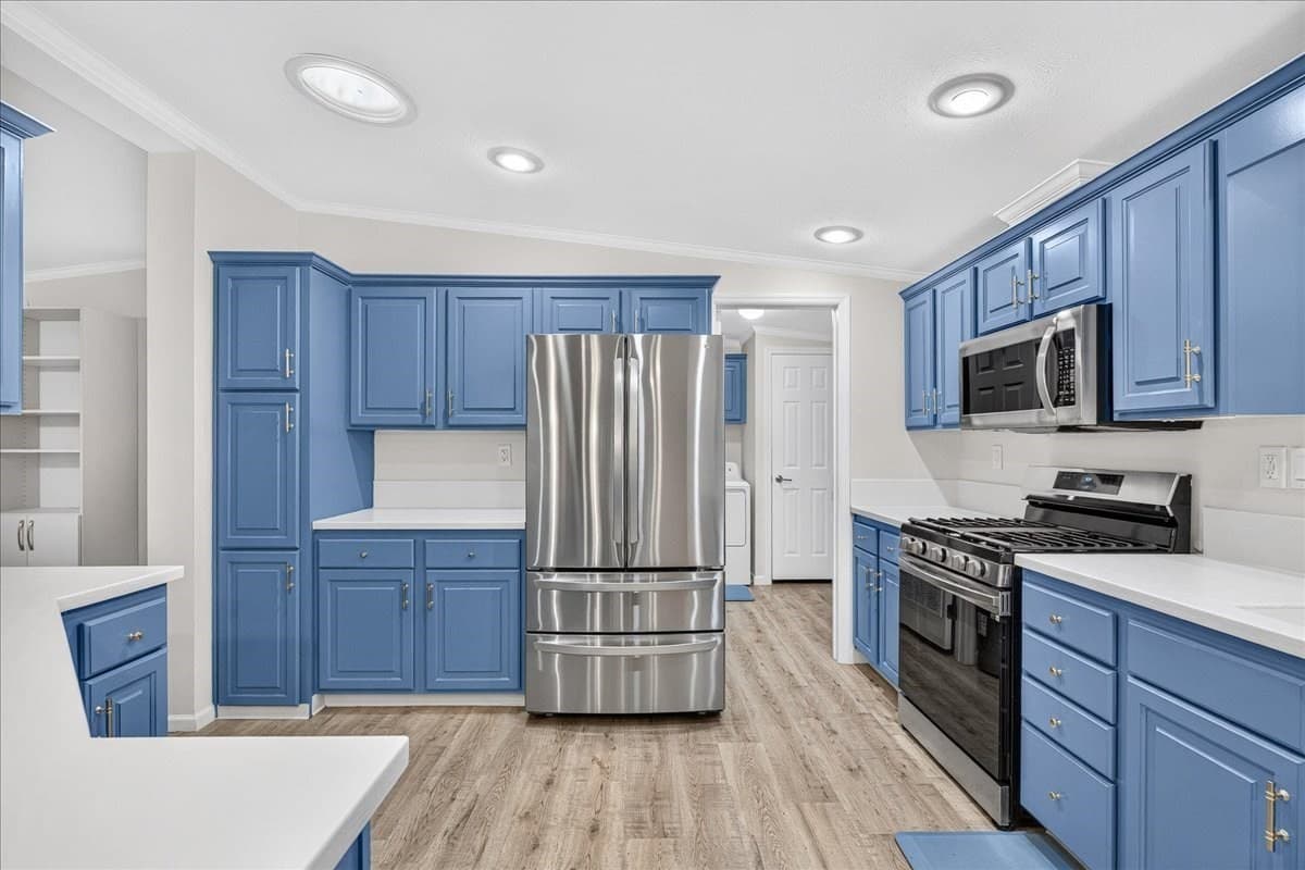 Mobile Home at 18-4 South Meadow Village, Carver MA 02330, photo 5 of 38