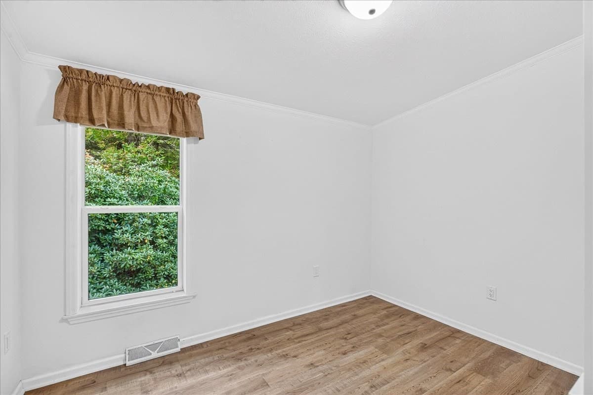 Mobile Home at 18-4 South Meadow Village, Carver MA 02330, photo 25 of 38