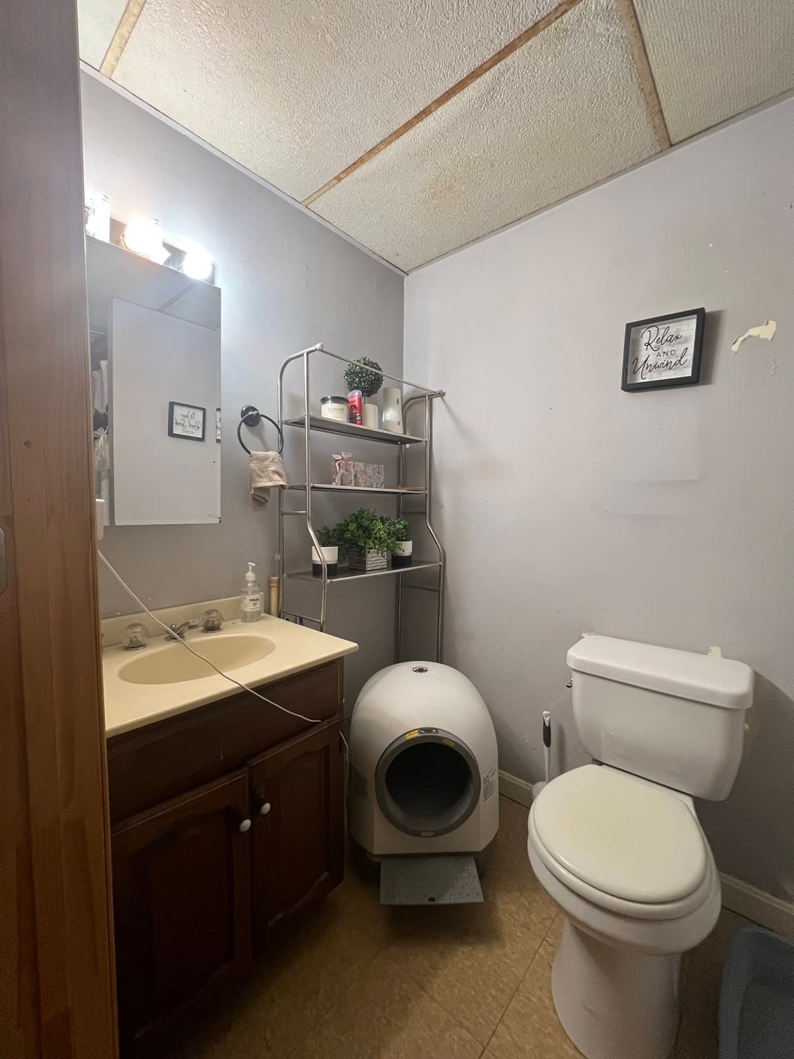 4 Family at 55 Gaylord Street, Chicopee MA 01013, photo 27 of 35