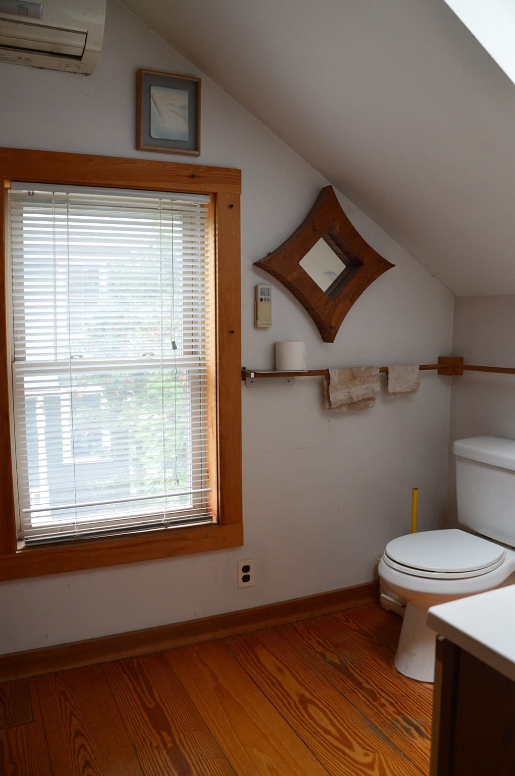 4 Family at 55 Gaylord Street, Chicopee MA 01013, photo 16 of 35