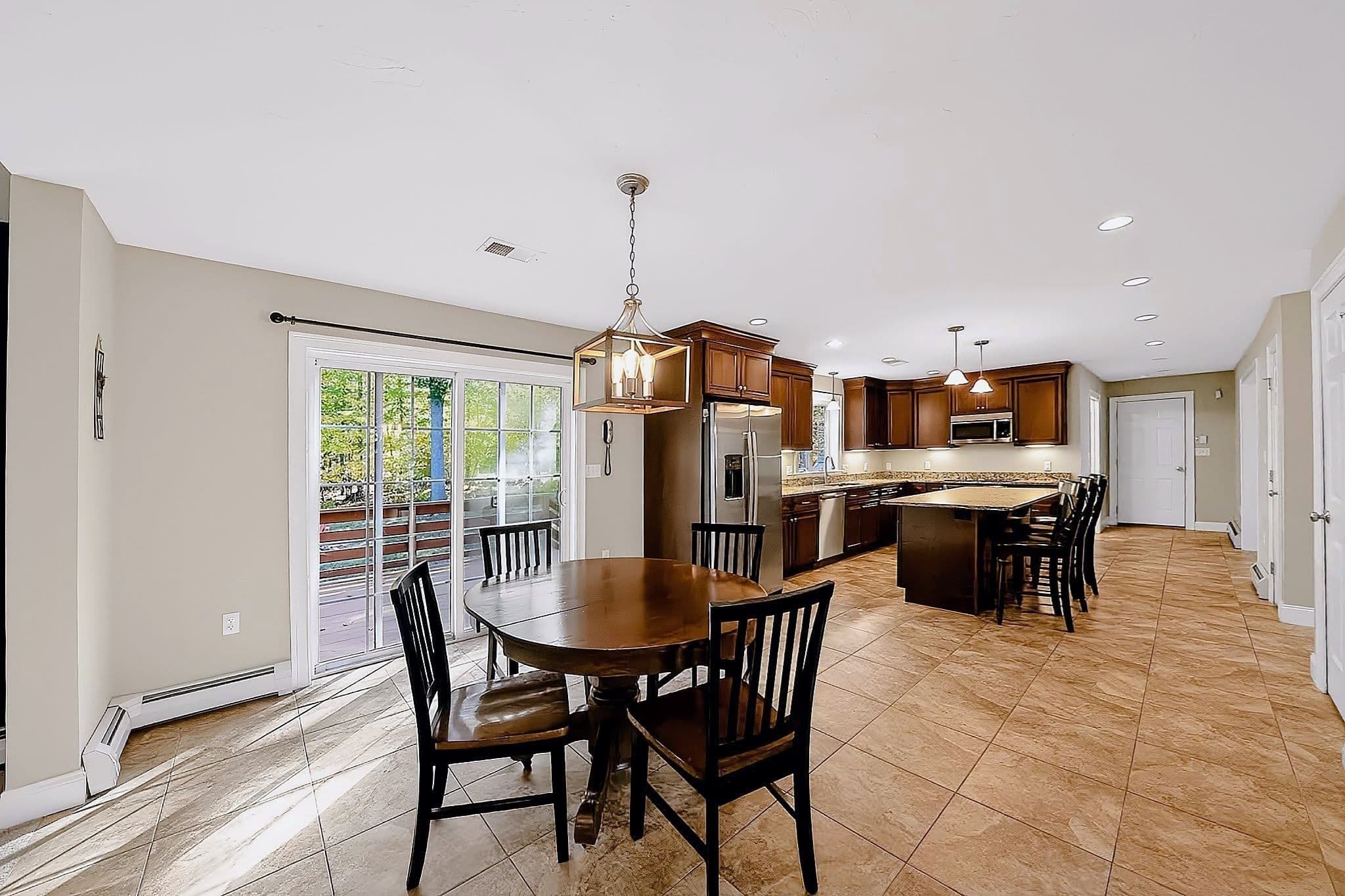 Single Family Residence at 115 Northridge Dr, East Bridgewater MA 02333, photo 6 of 23