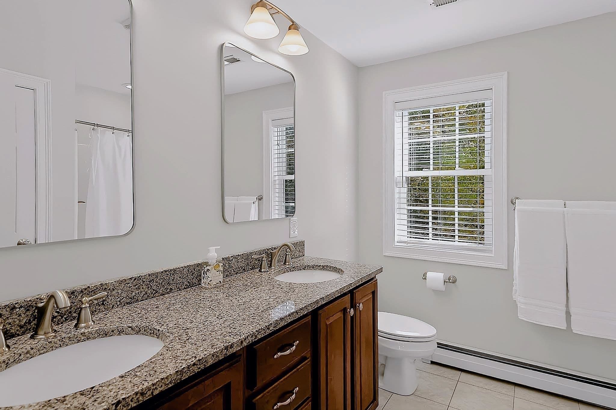 Single Family Residence at 115 Northridge Dr, East Bridgewater MA 02333, photo 13 of 23