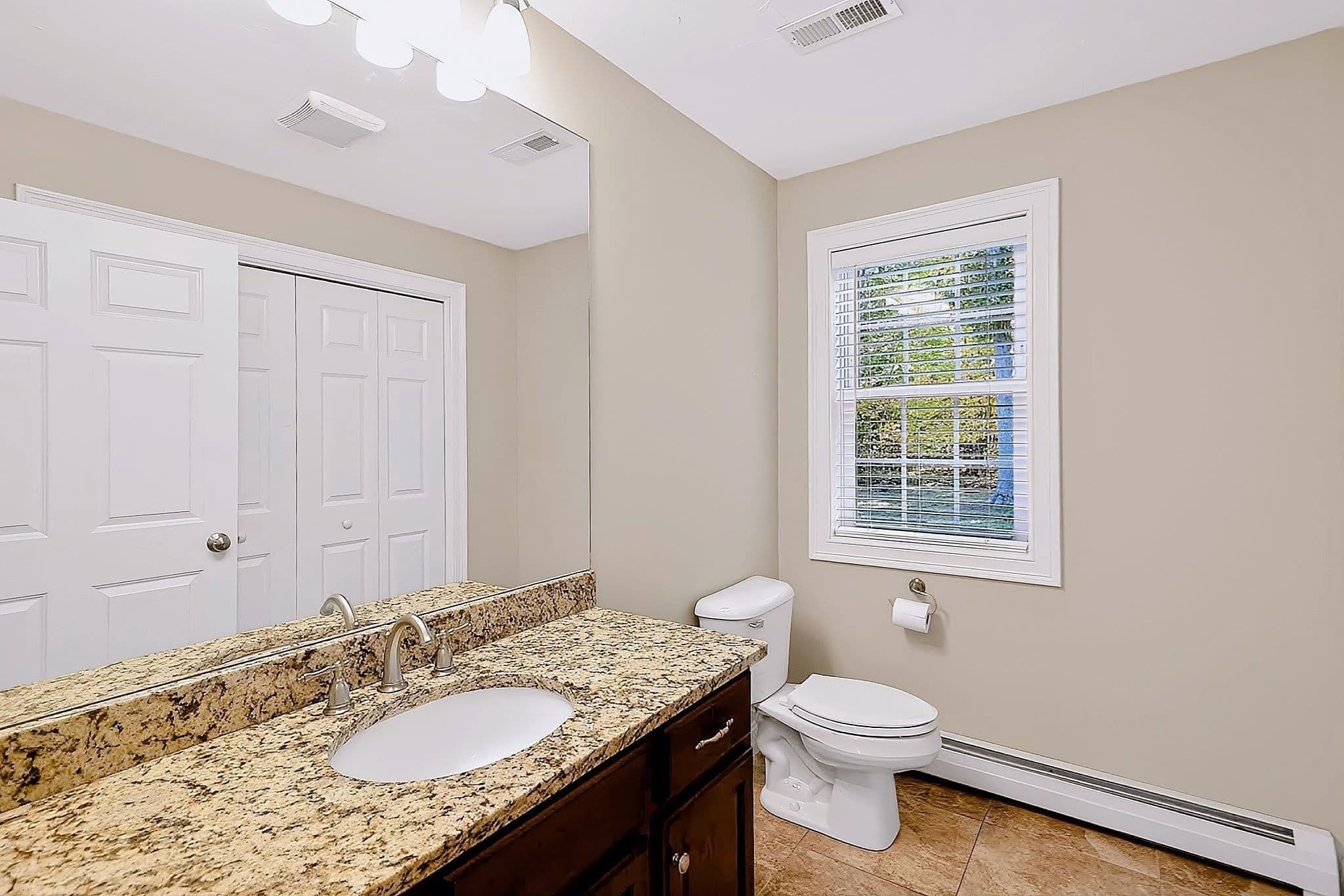 Single Family Residence at 115 Northridge Dr, East Bridgewater MA 02333, photo 7 of 23