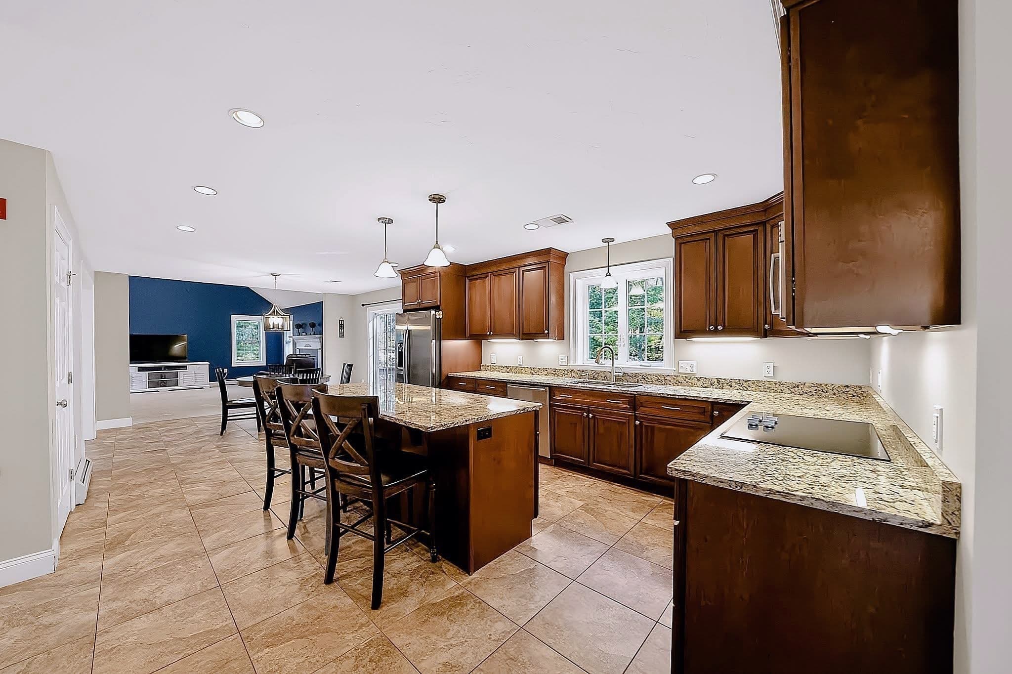 Single Family Residence at 115 Northridge Dr, East Bridgewater MA 02333, photo 3 of 23