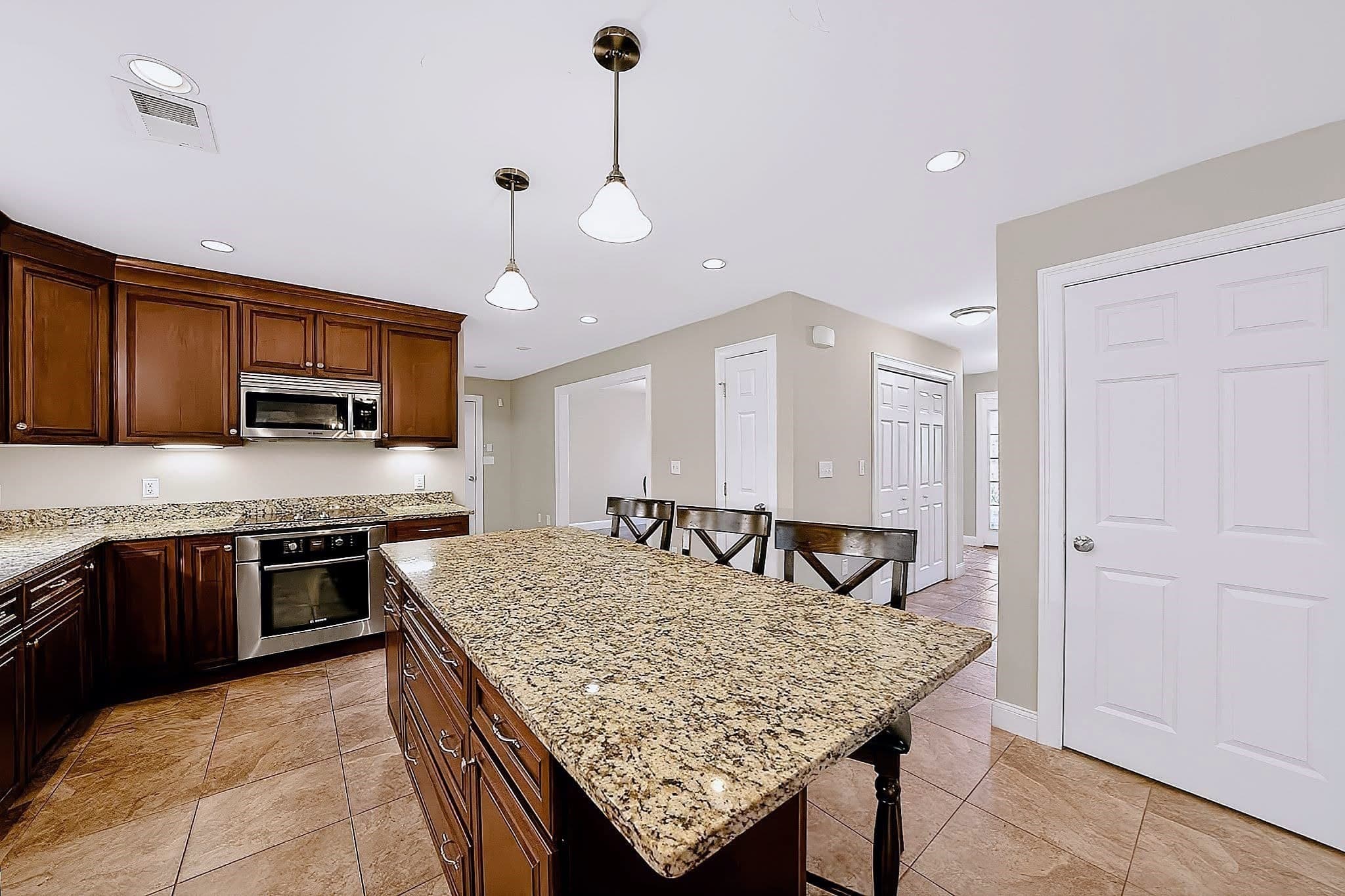Single Family Residence at 115 Northridge Dr, East Bridgewater MA 02333, photo 5 of 23