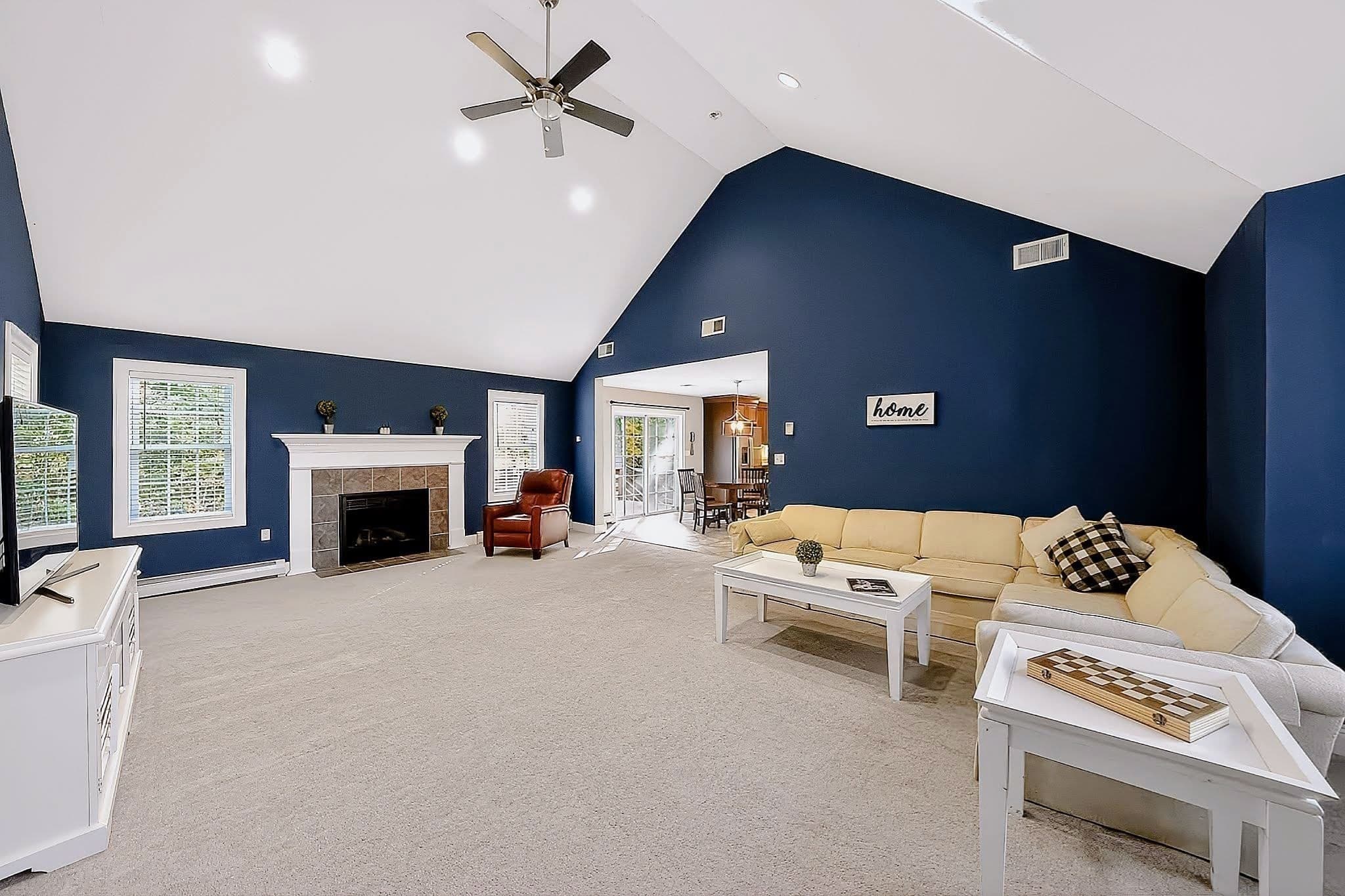 Single Family Residence at 115 Northridge Dr, East Bridgewater MA 02333, photo 9 of 23