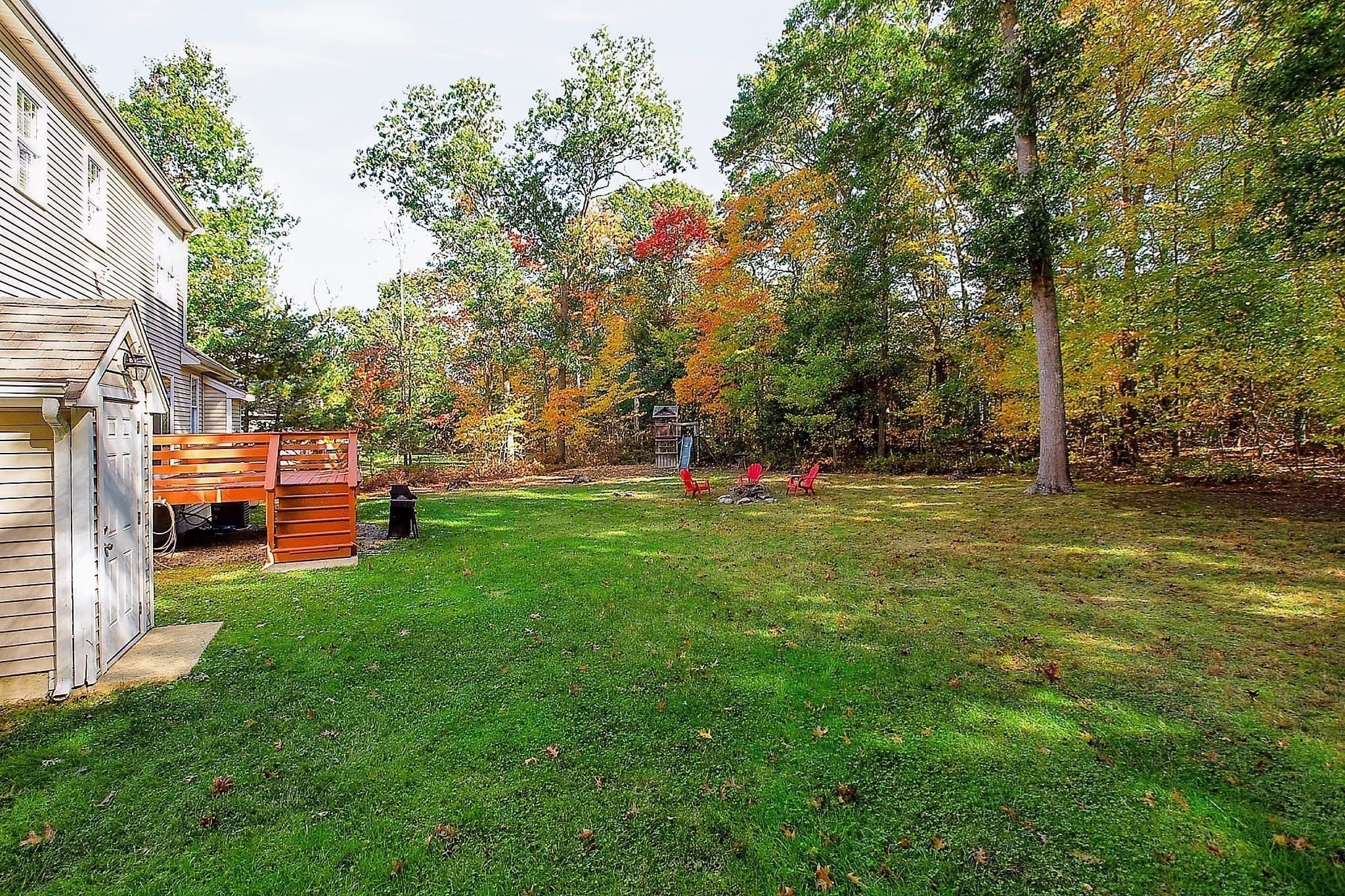 Single Family Residence at 115 Northridge Dr, East Bridgewater MA 02333, photo 19 of 23