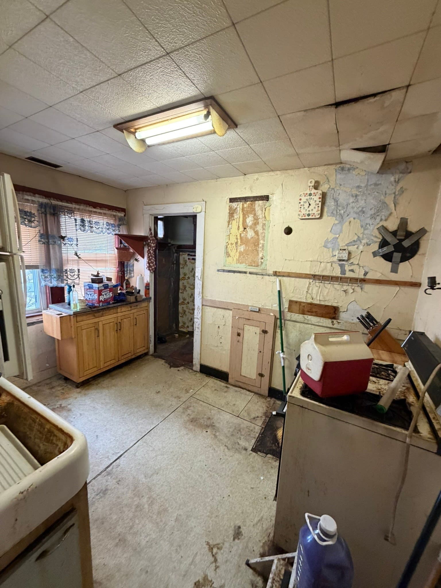 Multi Family at 70 J St, Hull MA 02045, photo 5 of 16