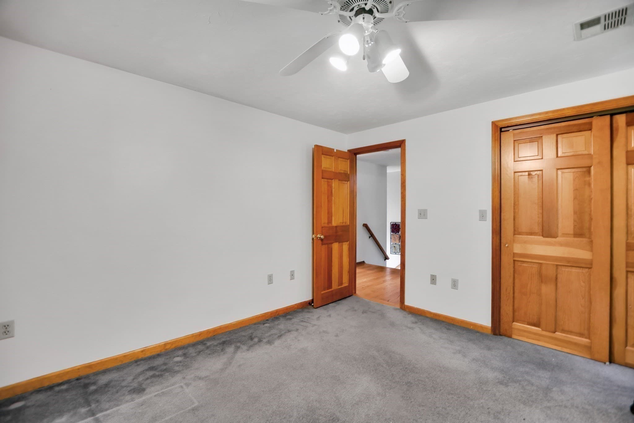 Single Family Residence at 3 Natalie Cir, Franklin MA 02038, photo 24 of 42