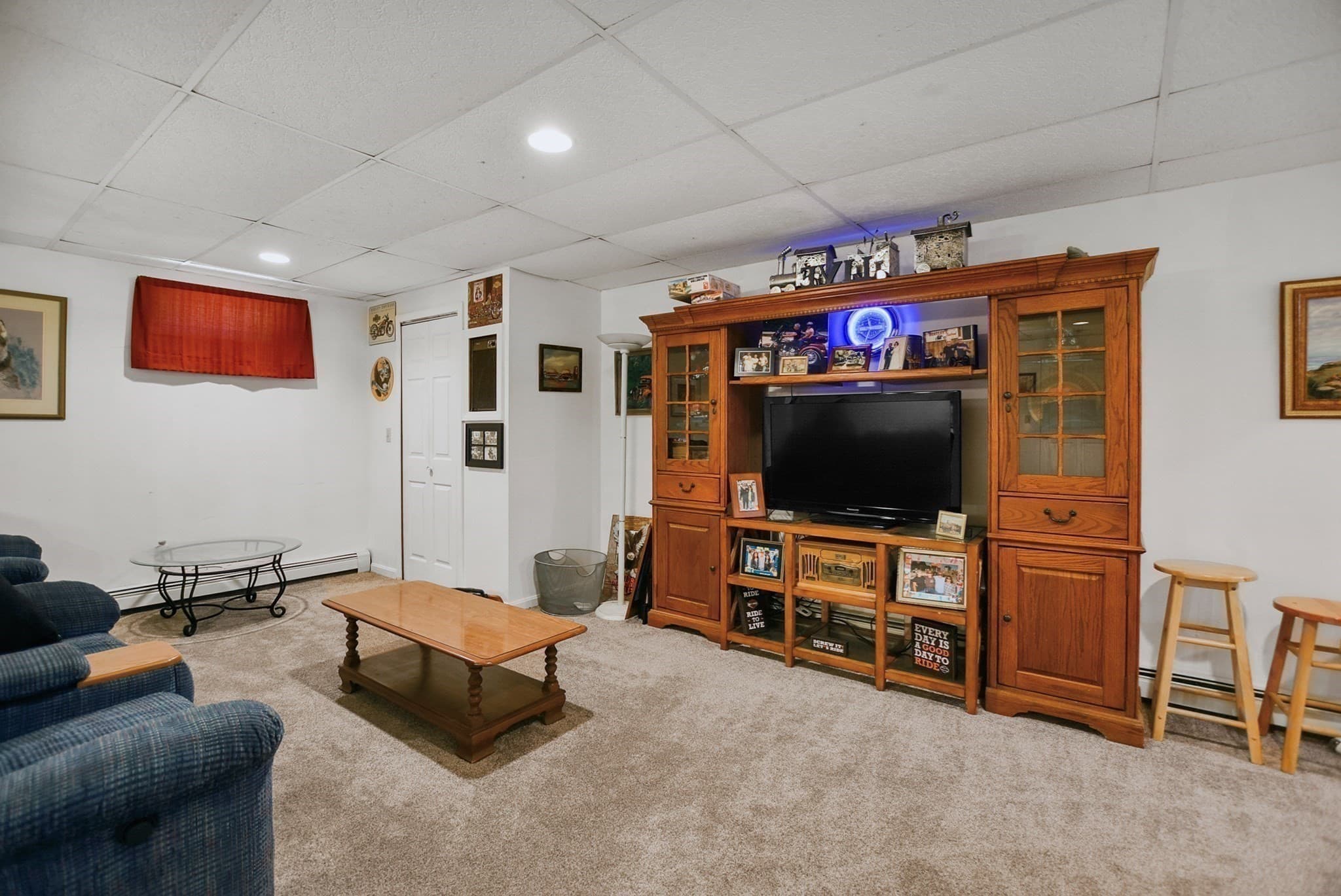 Single Family Residence at 3 Natalie Cir, Franklin MA 02038, photo 33 of 42