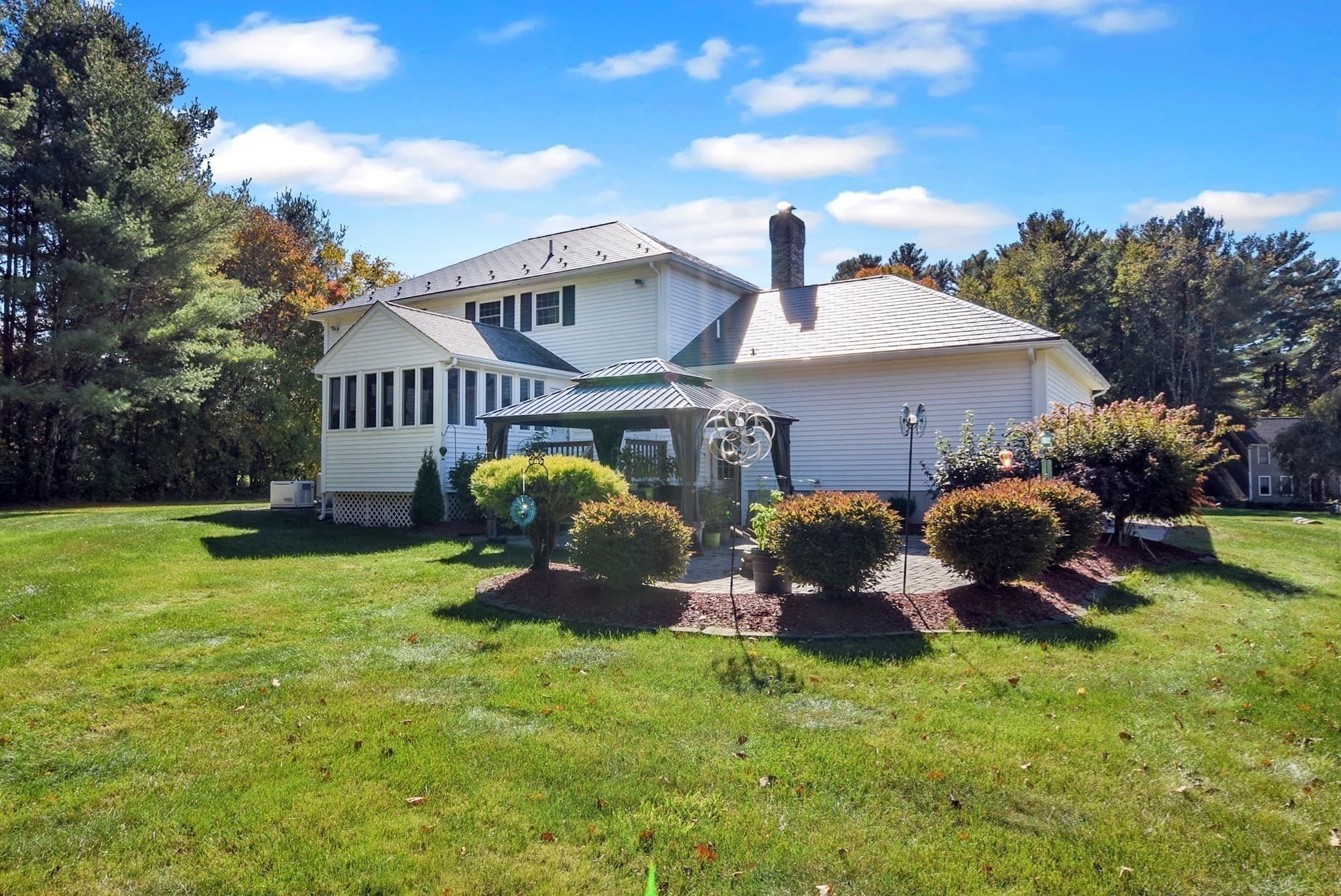 Single Family Residence at 3 Natalie Cir, Franklin MA 02038, photo 37 of 42