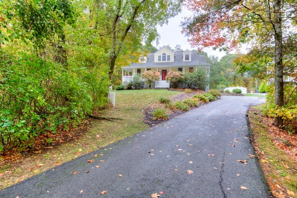 Single Family Residence at 5 Quirk Cir, Milford MA 01757, photo 2 of 42