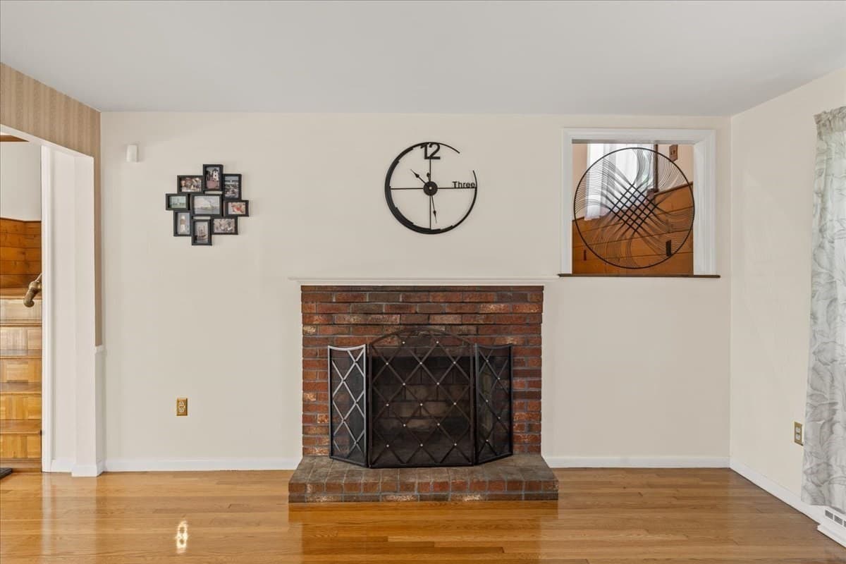 Single Family Residence at 528 Spring St, Hanson MA 02341, photo 7 of 42