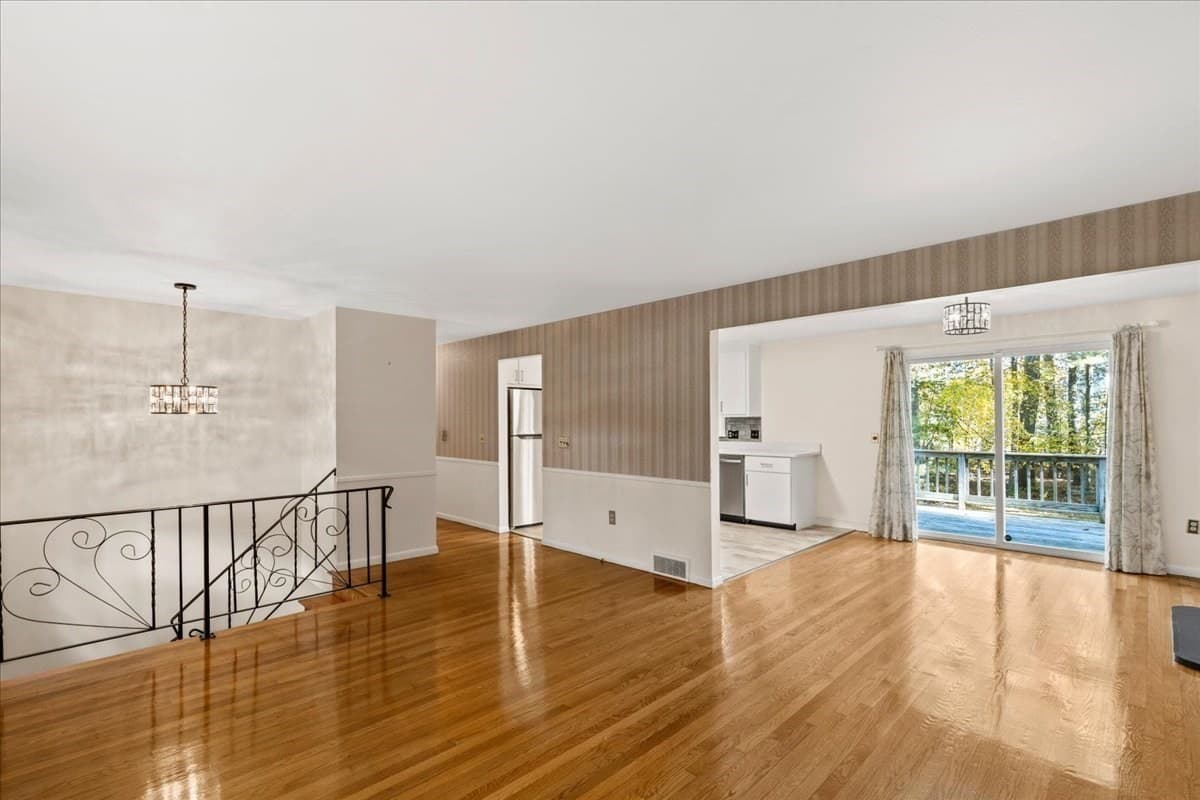 Single Family Residence at 528 Spring St, Hanson MA 02341, photo 8 of 42