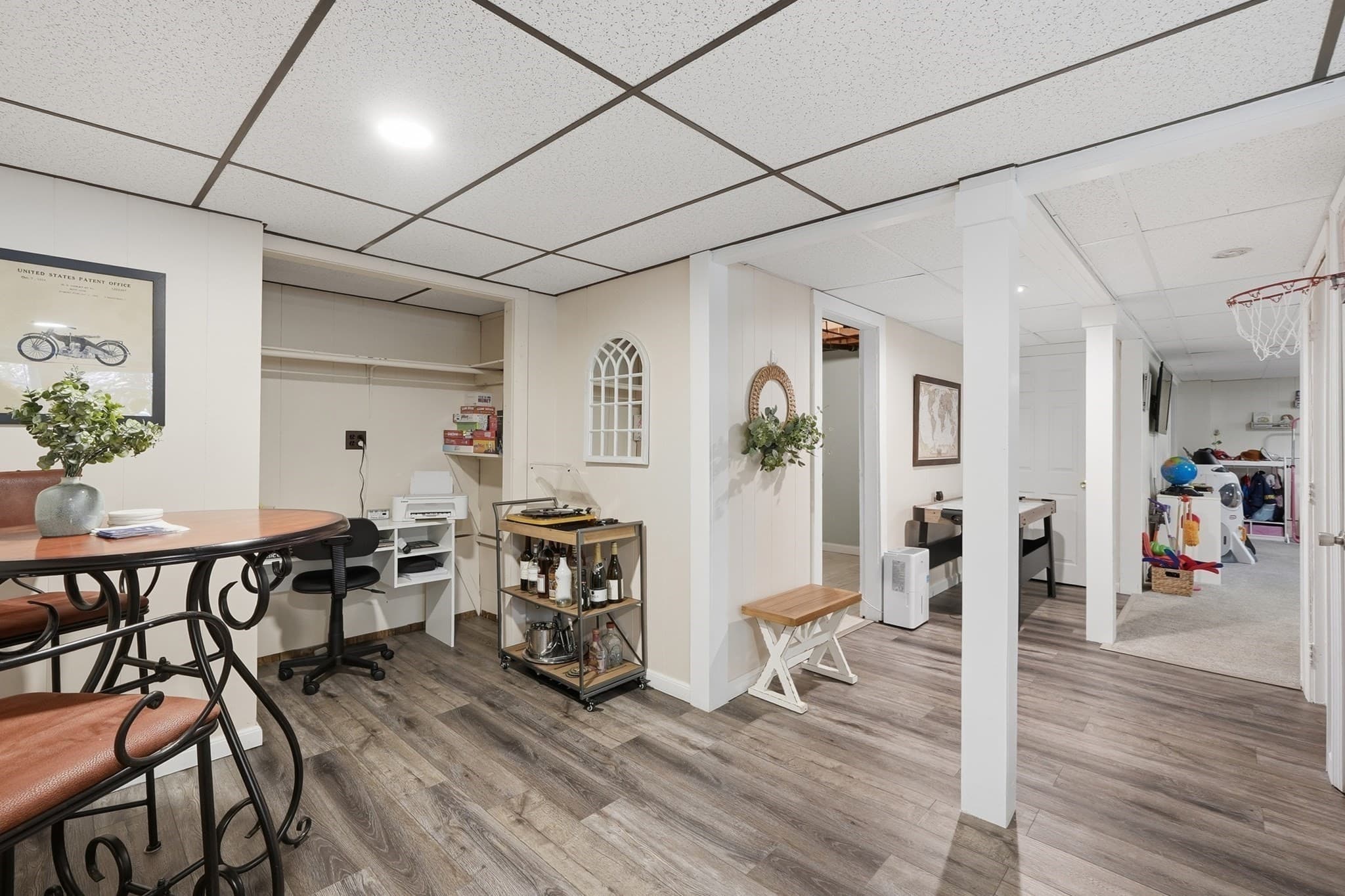 Single Family Residence at 20 Pierce Rd, Sutton MA 01590, photo 23 of 42