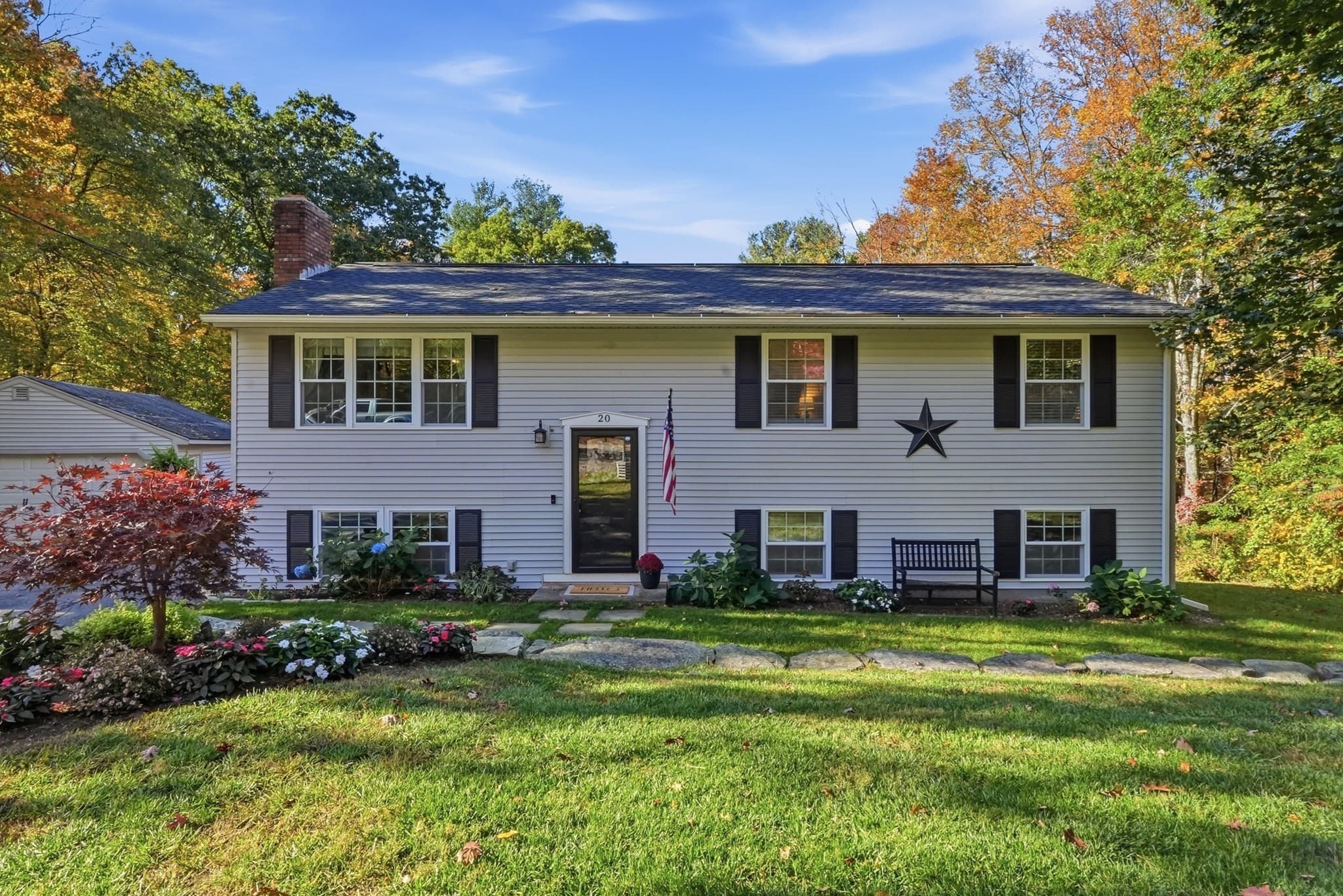 20 Pierce Rd, Sutton MA 01590