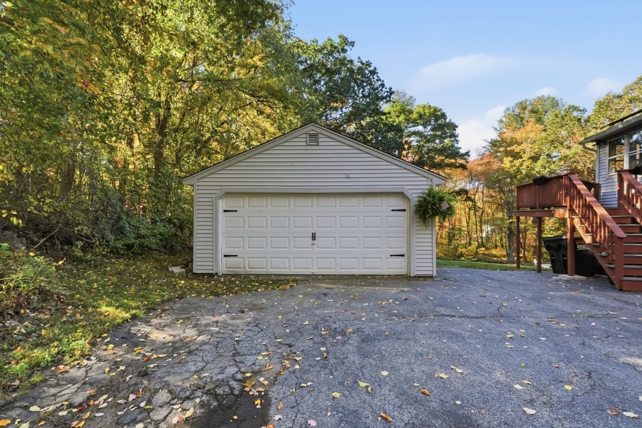 Single Family Residence at 20 Pierce Rd, Sutton MA 01590, photo 34 of 42