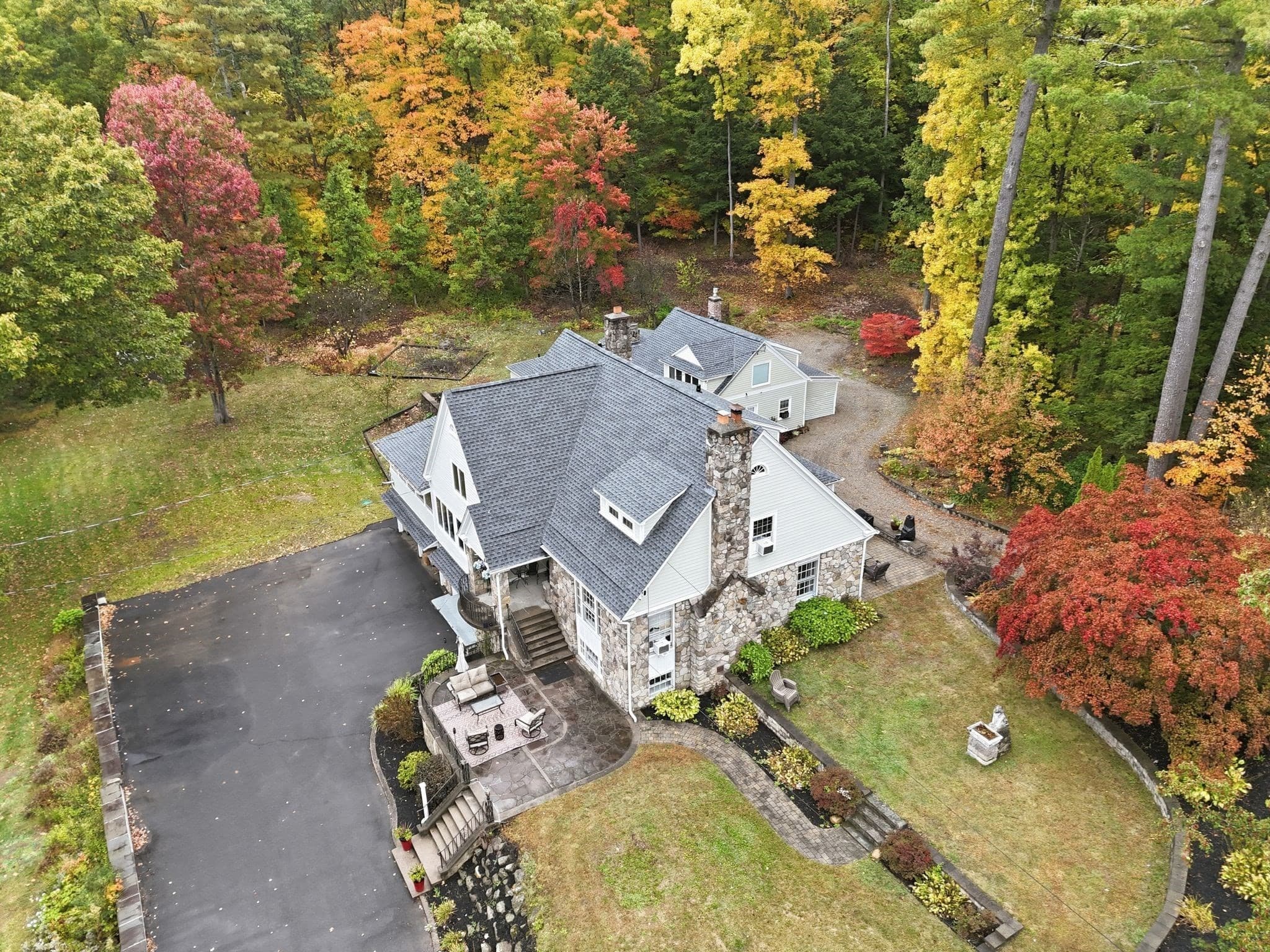 3 Family at 670 Amherst Rd, Granby MA 01033, photo 39 of 42