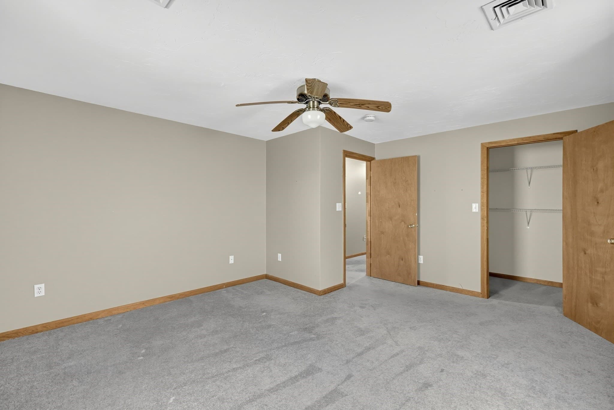 Single Family Residence at 305 Wren St, Taunton MA 02718, photo 23 of 39