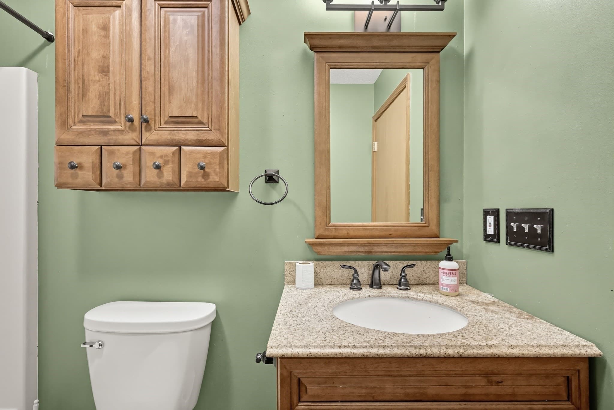 Single Family Residence at 305 Wren St, Taunton MA 02718, photo 27 of 39
