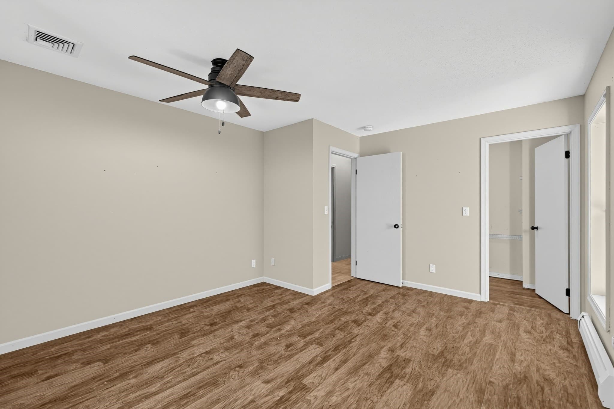 Single Family Residence at 305 Wren St, Taunton MA 02718, photo 12 of 39