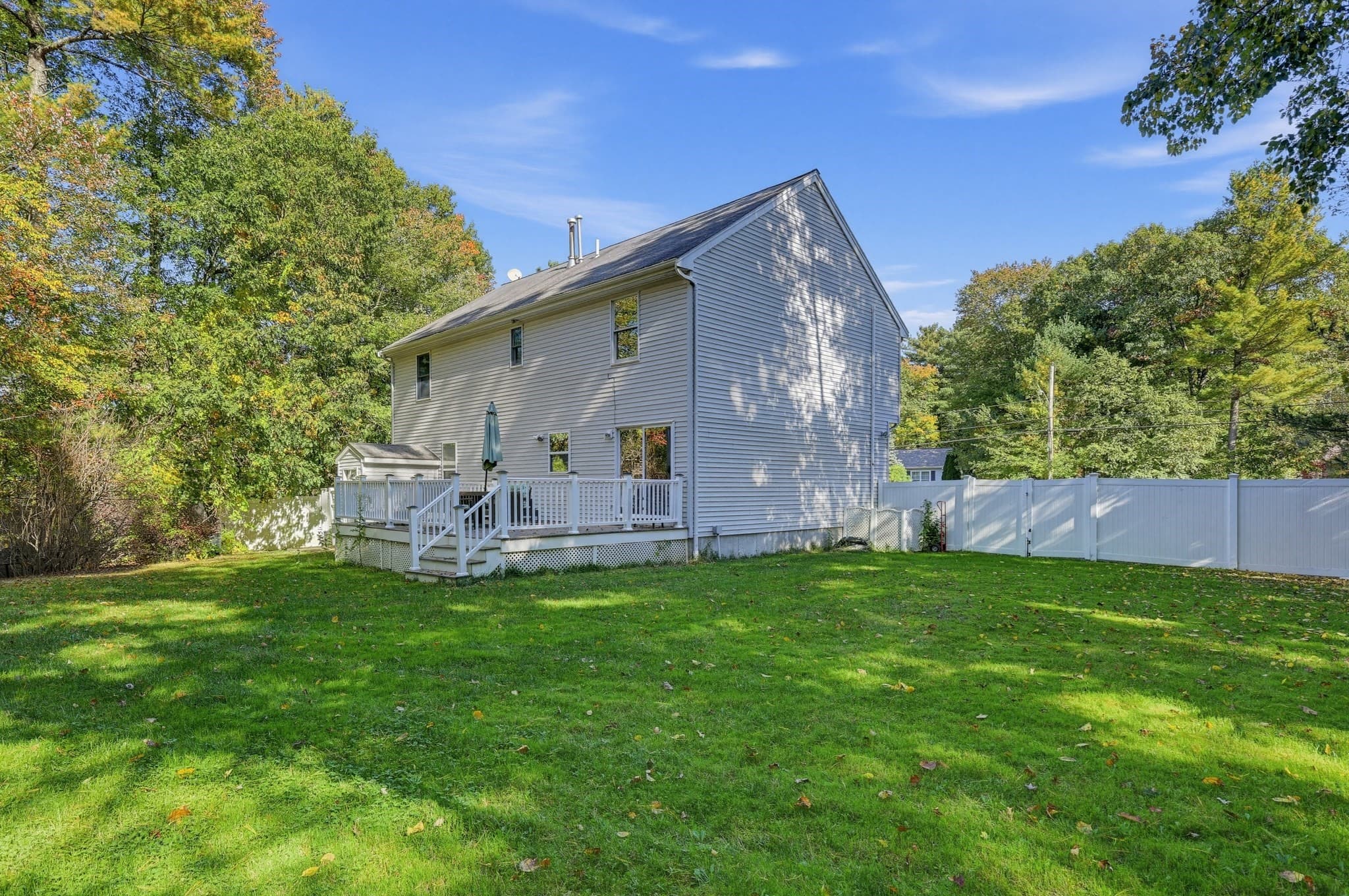 Single Family Residence at 305 Wren St, Taunton MA 02718, photo 38 of 39