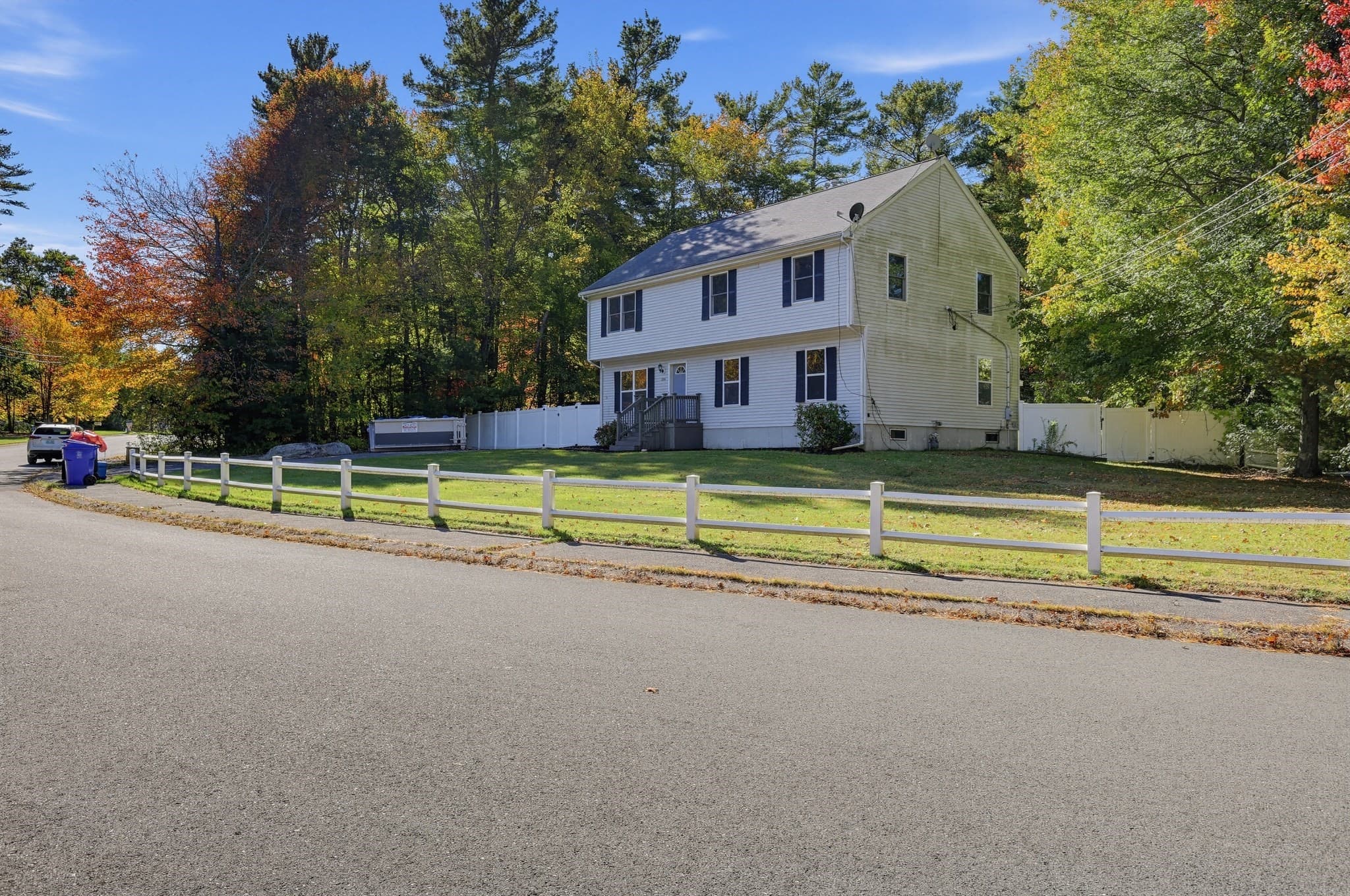 Single Family Residence at 305 Wren St, Taunton MA 02718, photo 33 of 39
