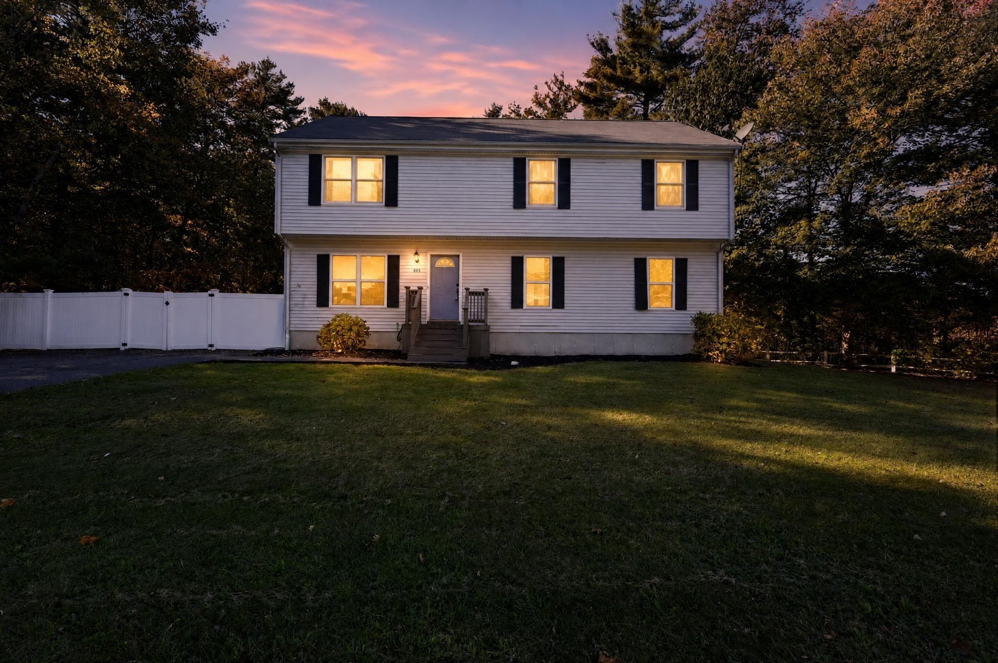 Single Family Residence at 305 Wren St, Taunton MA 02718, photo 31 of 39