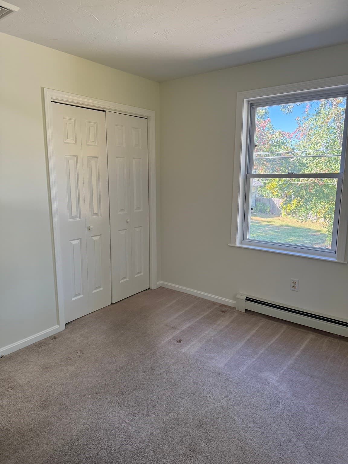 Single Family Residence at 6 Golf Street, Dartmouth MA 02747, photo 7 of 12