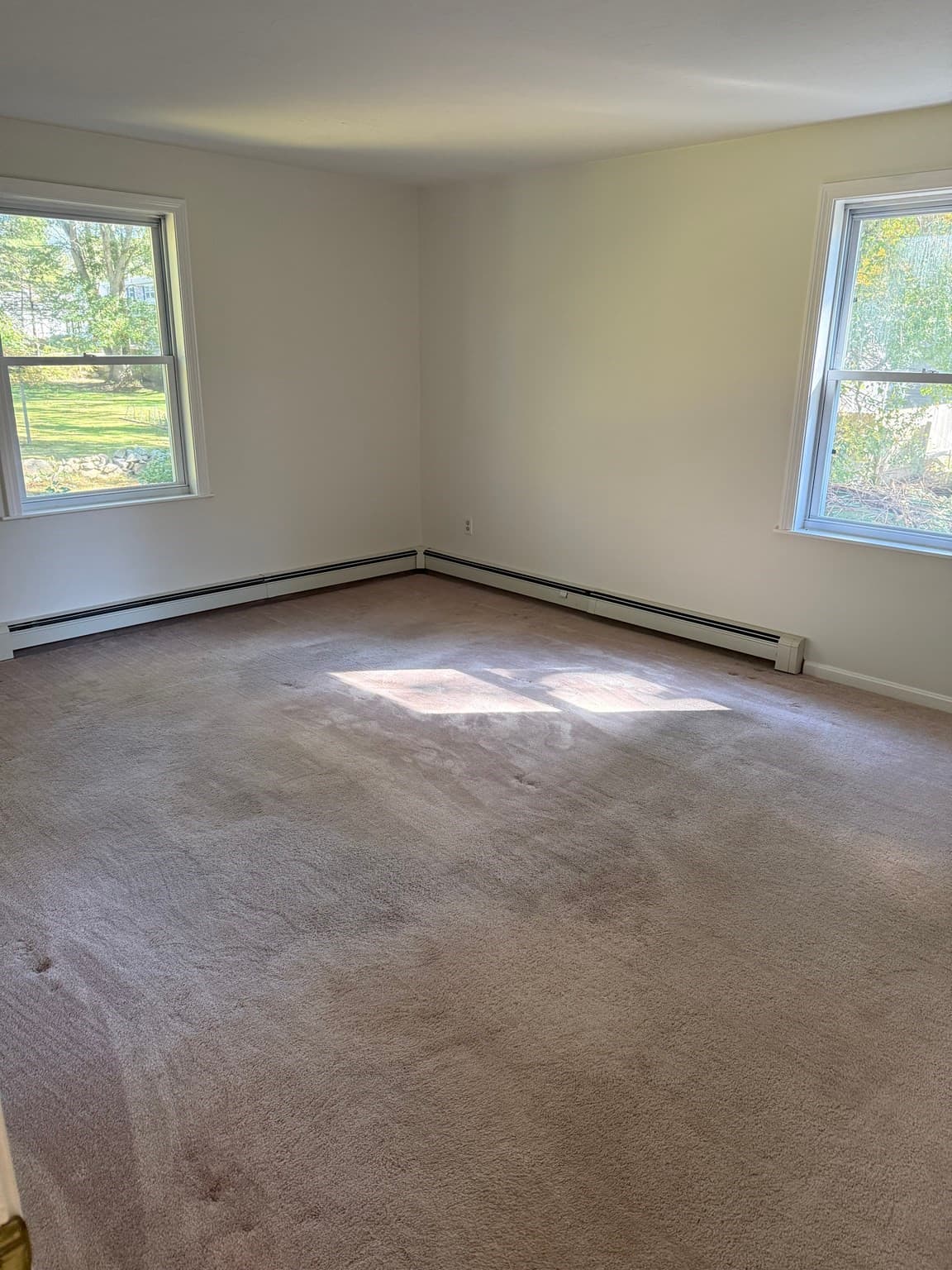 Single Family Residence at 6 Golf Street, Dartmouth MA 02747, photo 8 of 12