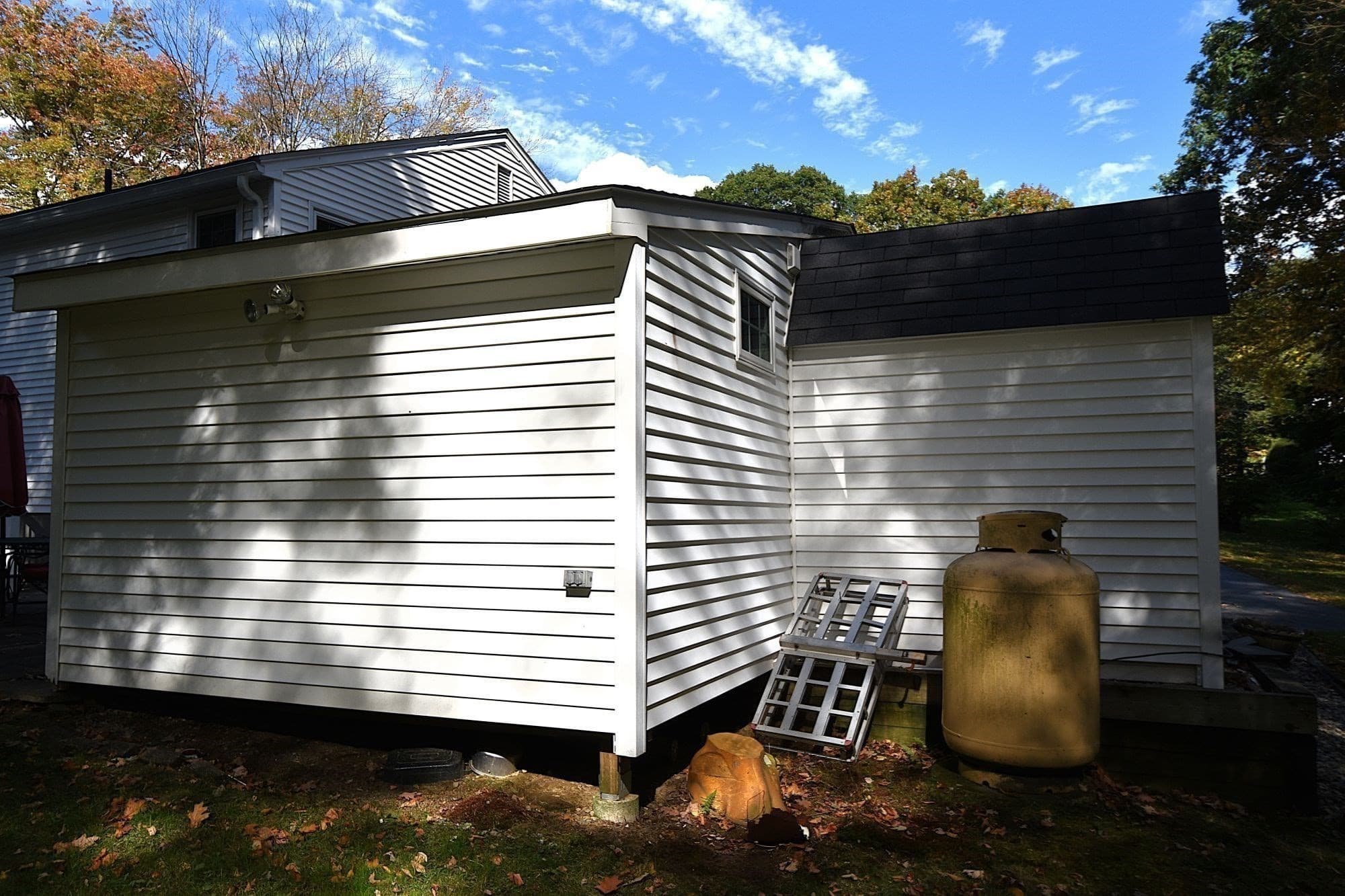 Single Family Residence at 17 Wedgewood Ln, Millbury MA 01527, photo 34 of 38