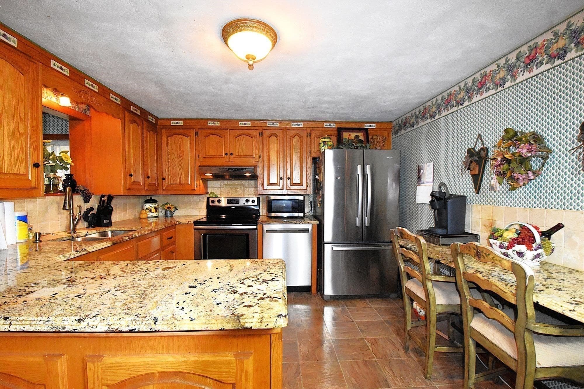 Single Family Residence at 17 Wedgewood Ln, Millbury MA 01527, photo 11 of 38