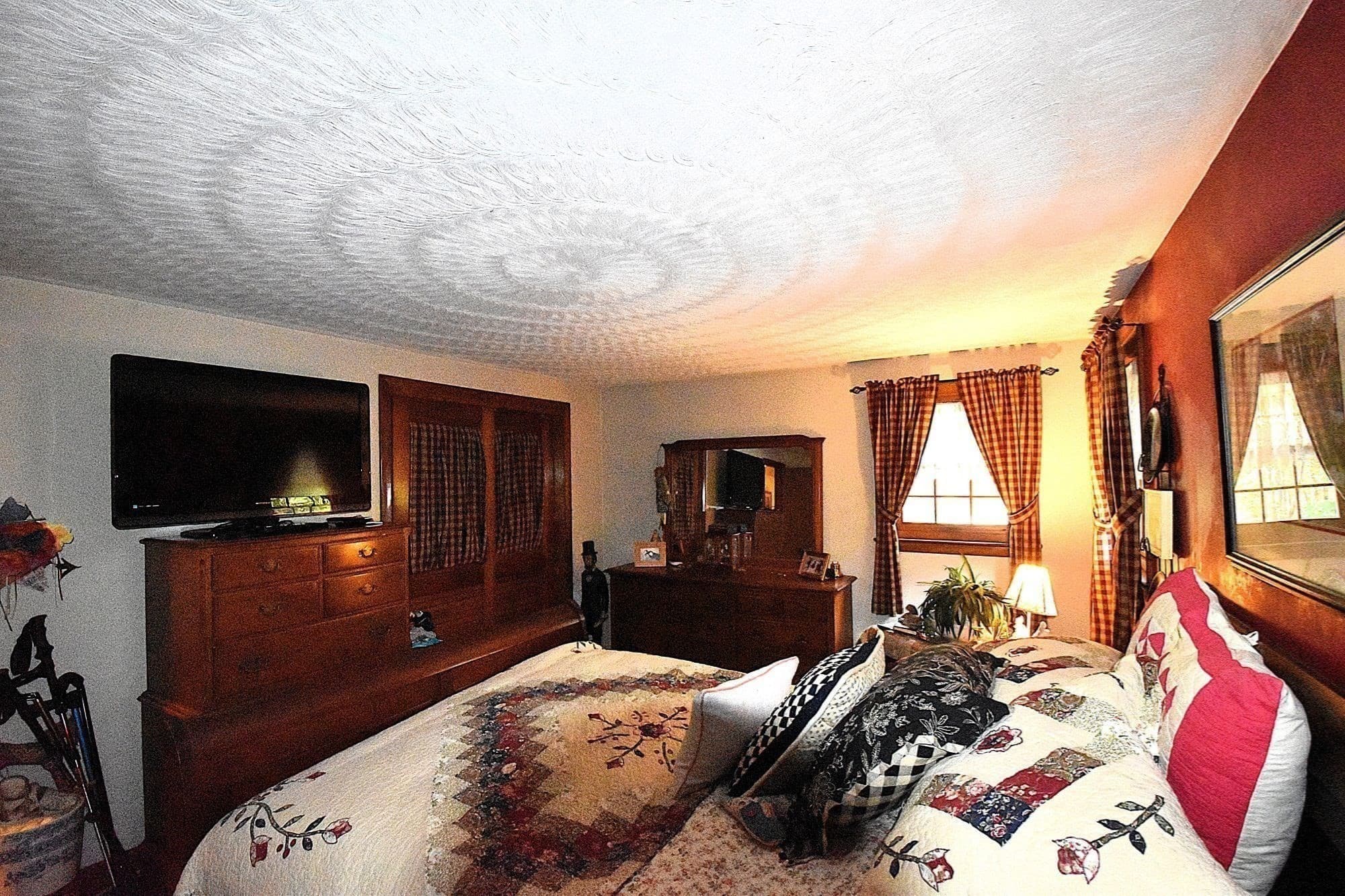 Single Family Residence at 17 Wedgewood Ln, Millbury MA 01527, photo 19 of 38