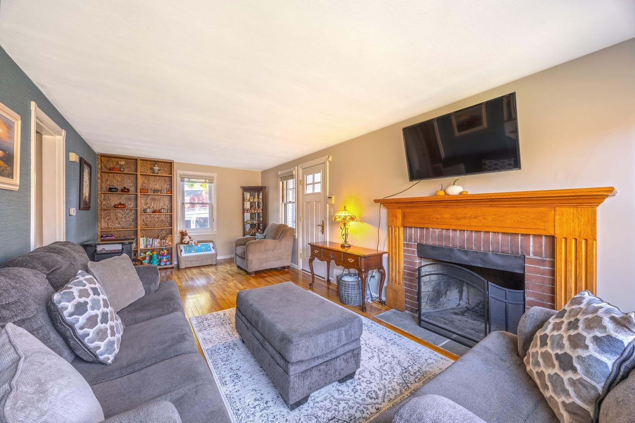 Single Family Residence at 1 Lexington St, South Hadley MA 01075, photo 19 of 40