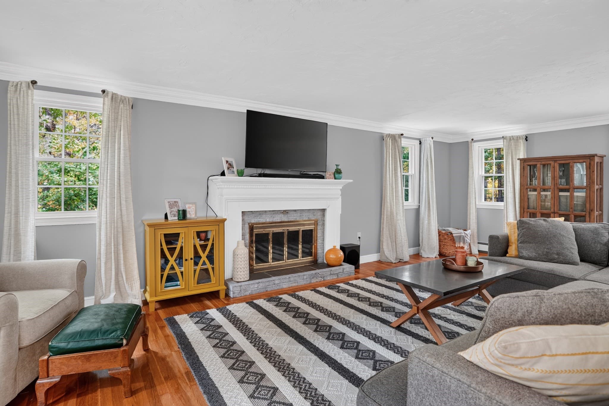 Single Family Residence at 18 Coolidge Cir, Northborough MA 01532, photo 5 of 35
