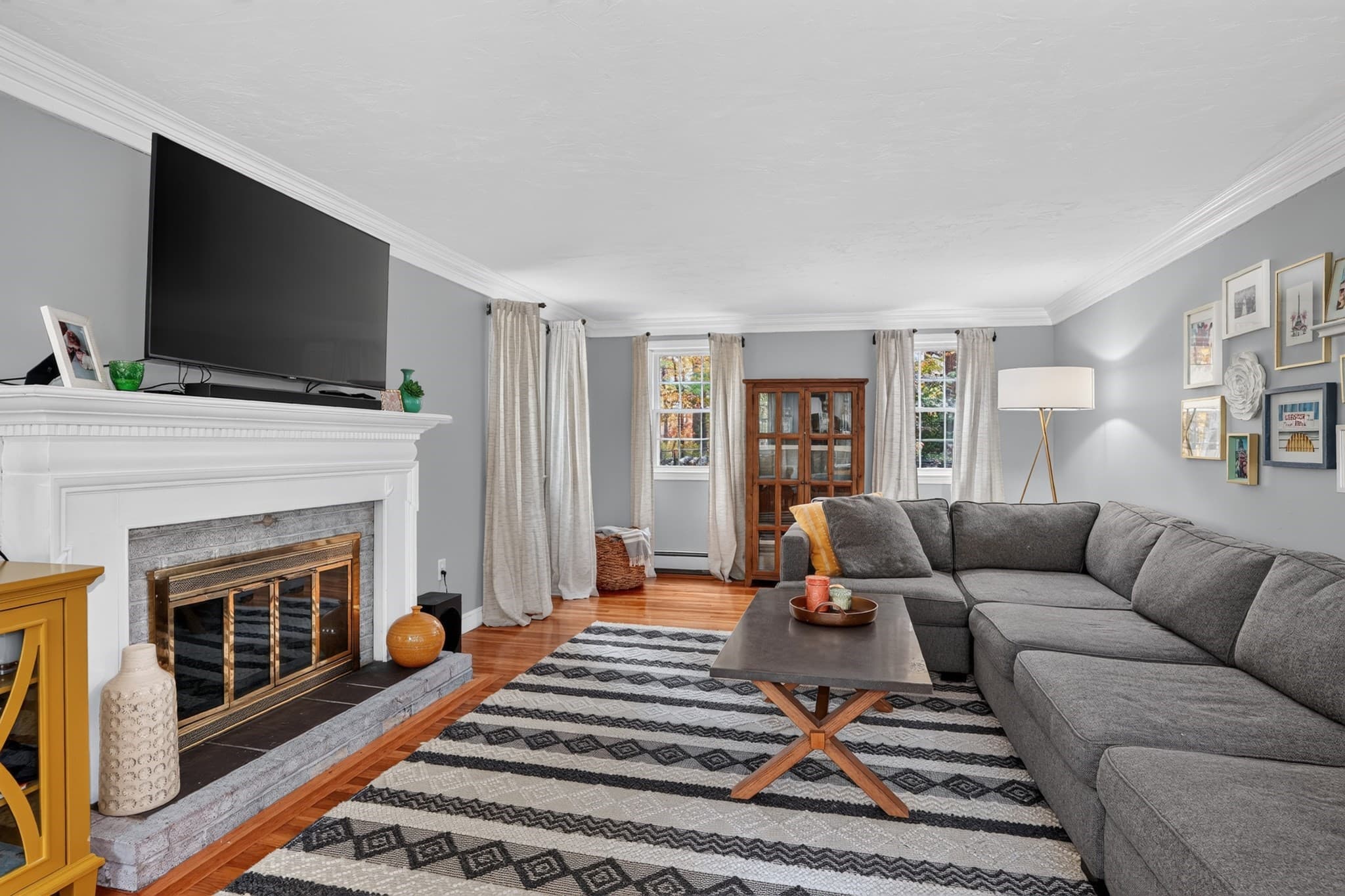 Single Family Residence at 18 Coolidge Cir, Northborough MA 01532, photo 4 of 35