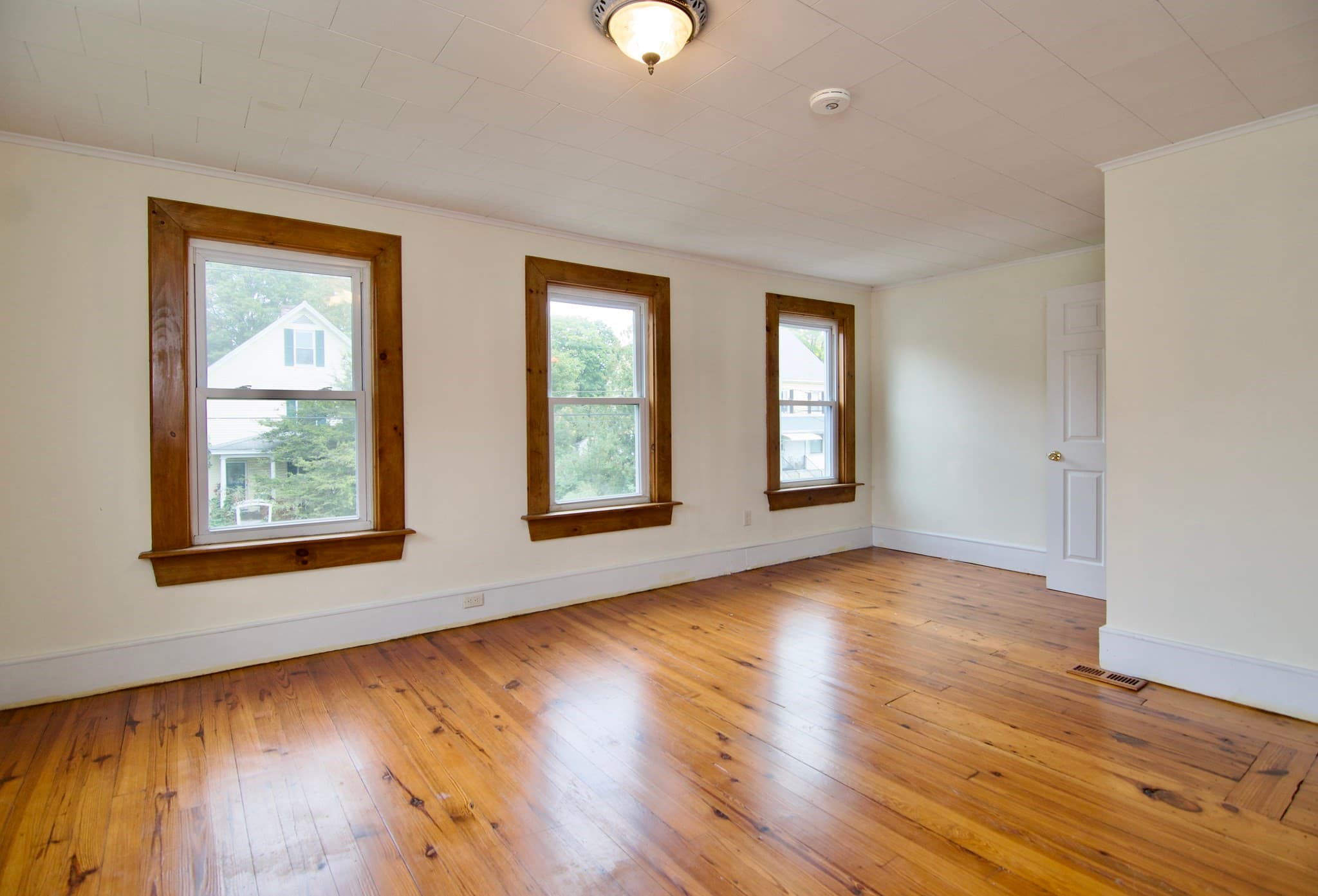 Single Family Residence at 1016 Chestnut St., Palmer MA 01069, photo 17 of 42