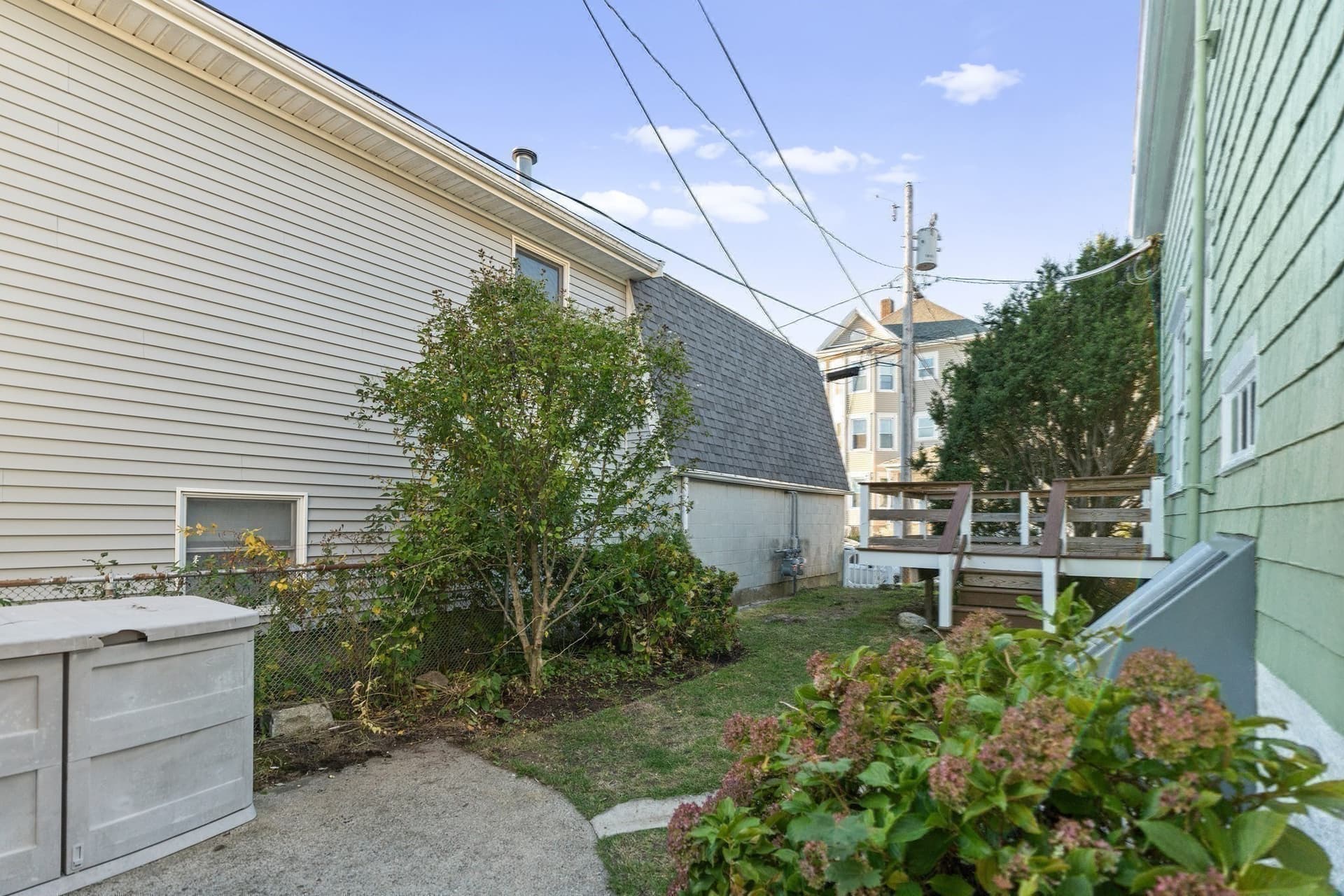 Single Family Residence at 260 Phillips Ave, New Bedford MA 02746, photo 30 of 34